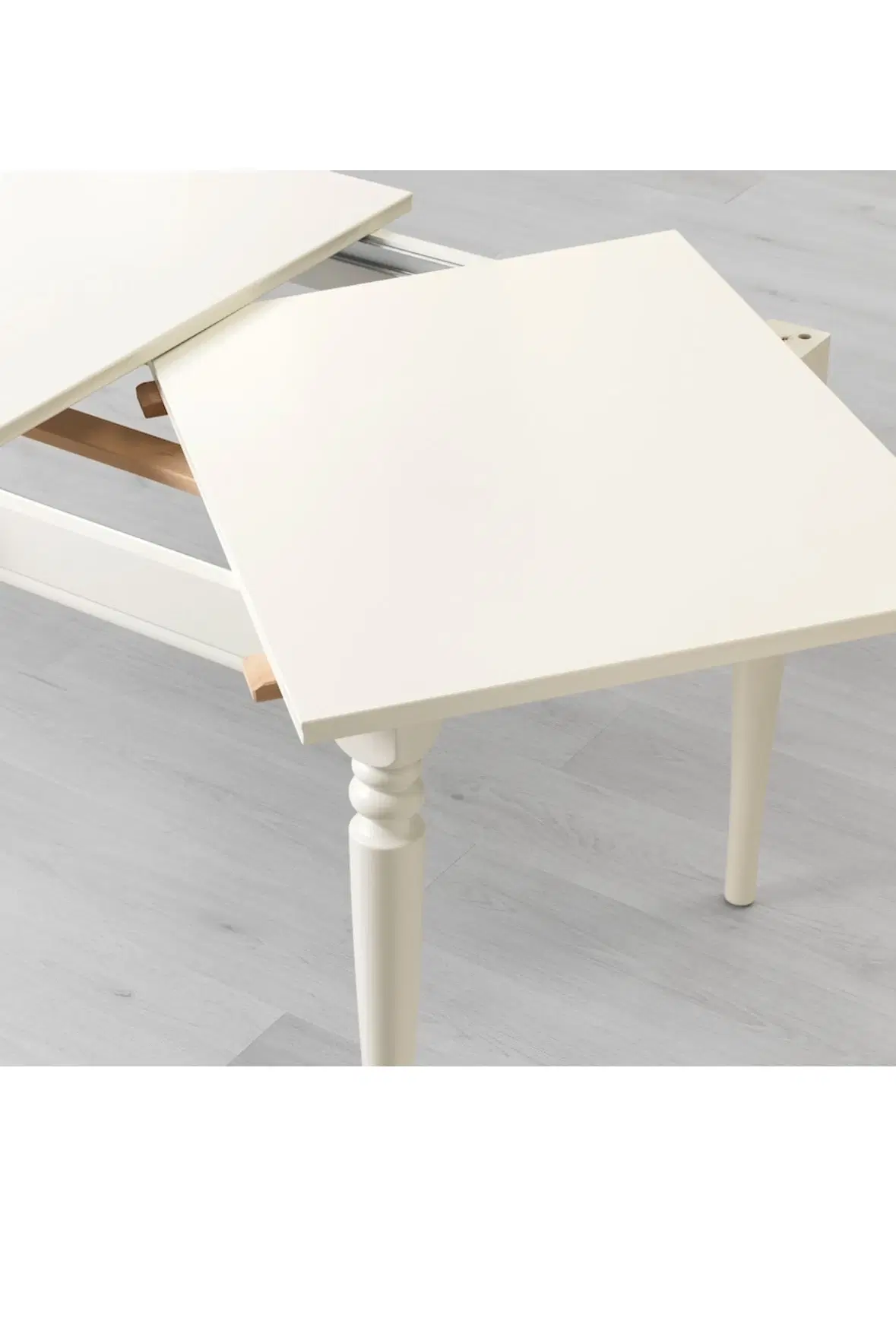 ILVA Spisebordstol og Ikea Spisebord