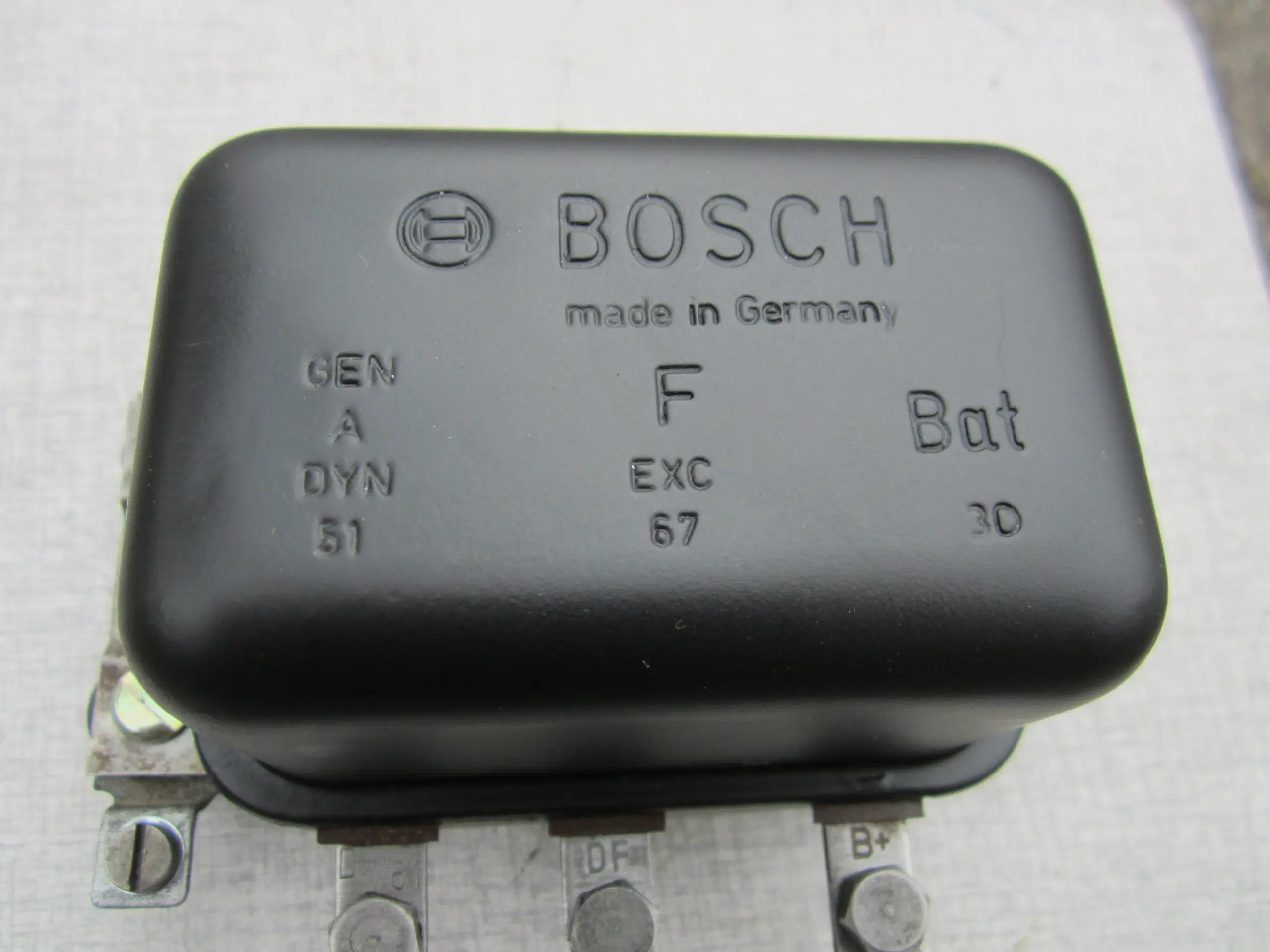 Bosch og Lucas Laderelæ 12 Volt