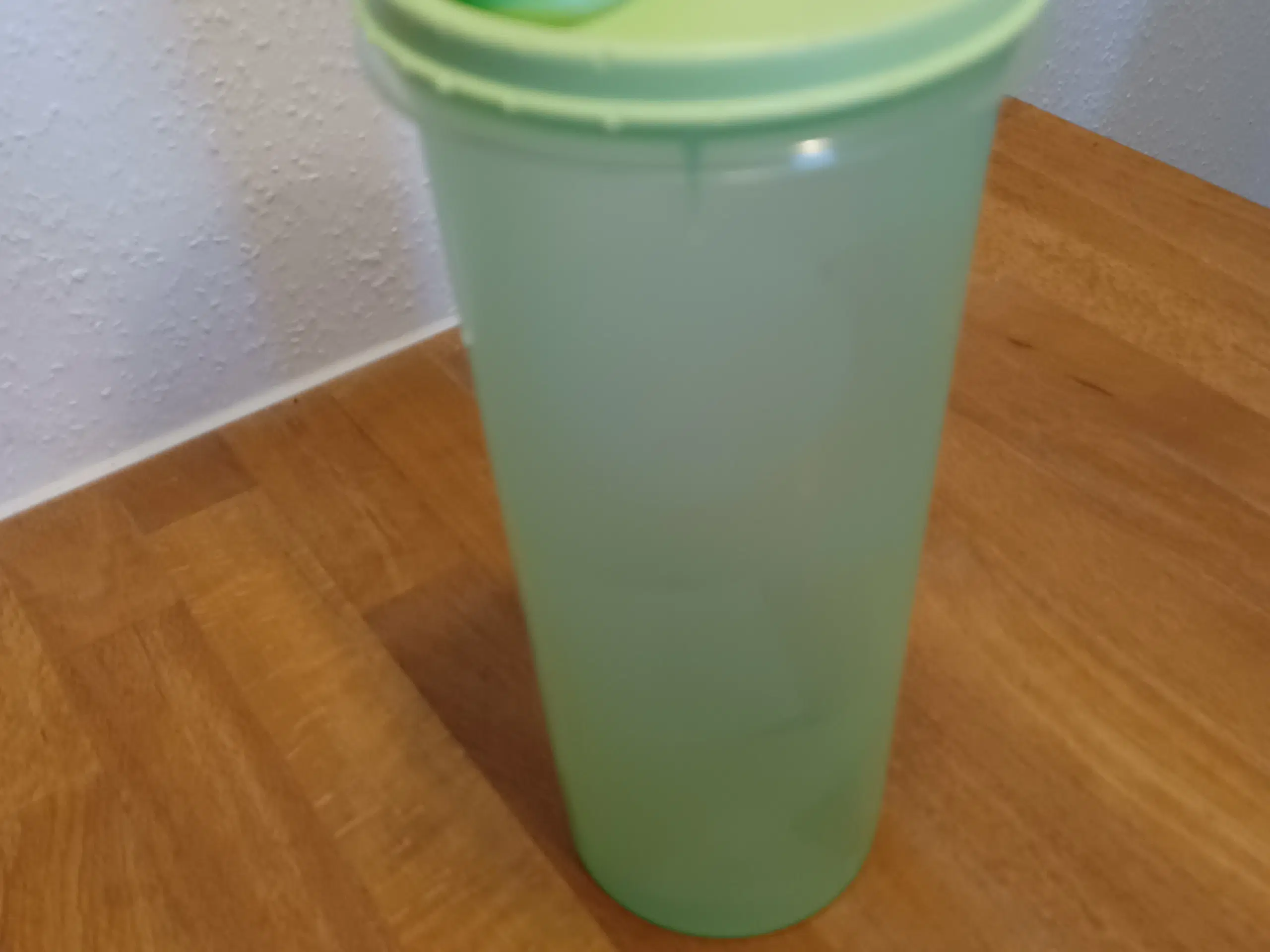 Tupperware kande