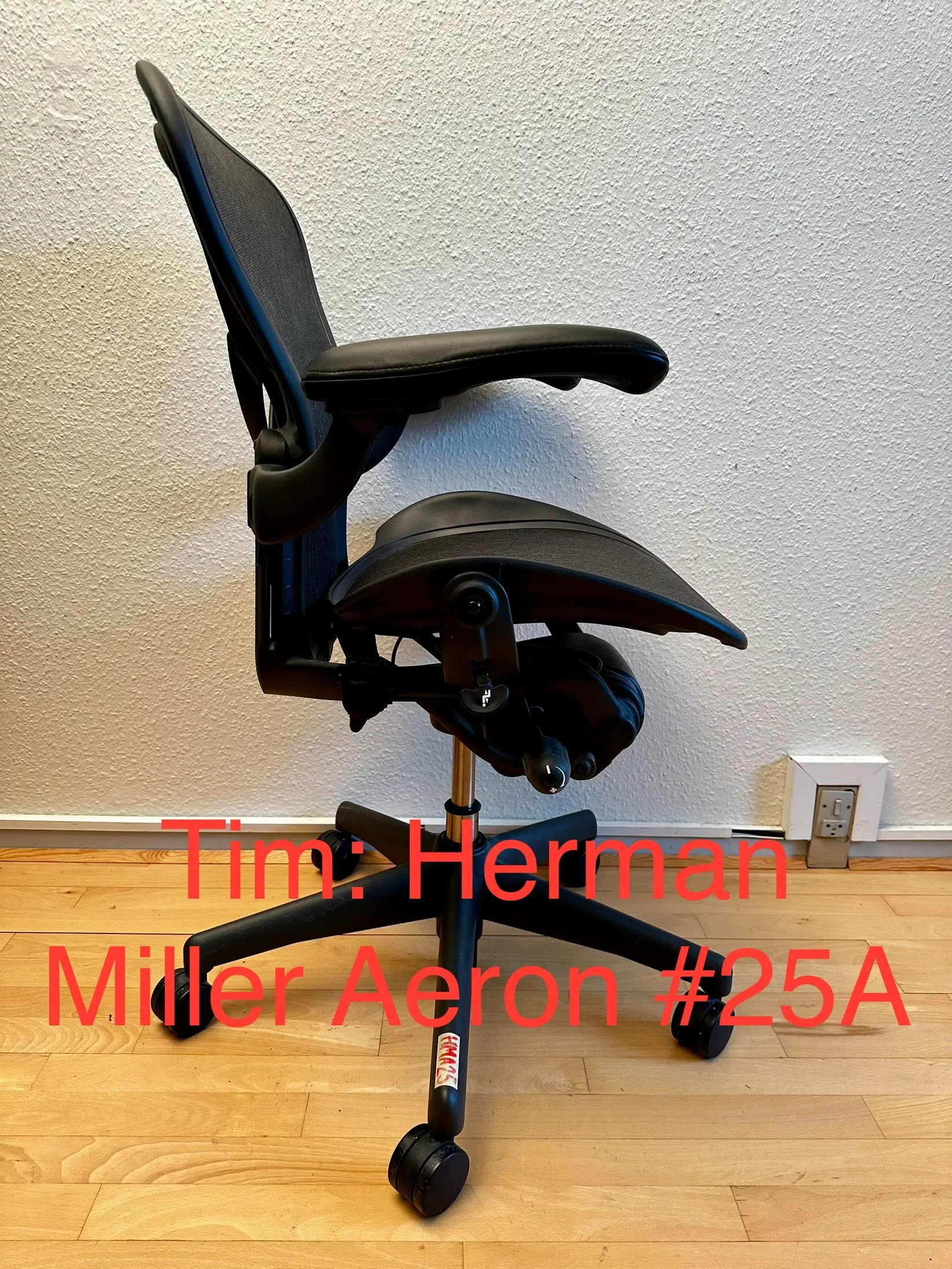 Herman Miller Aeron A