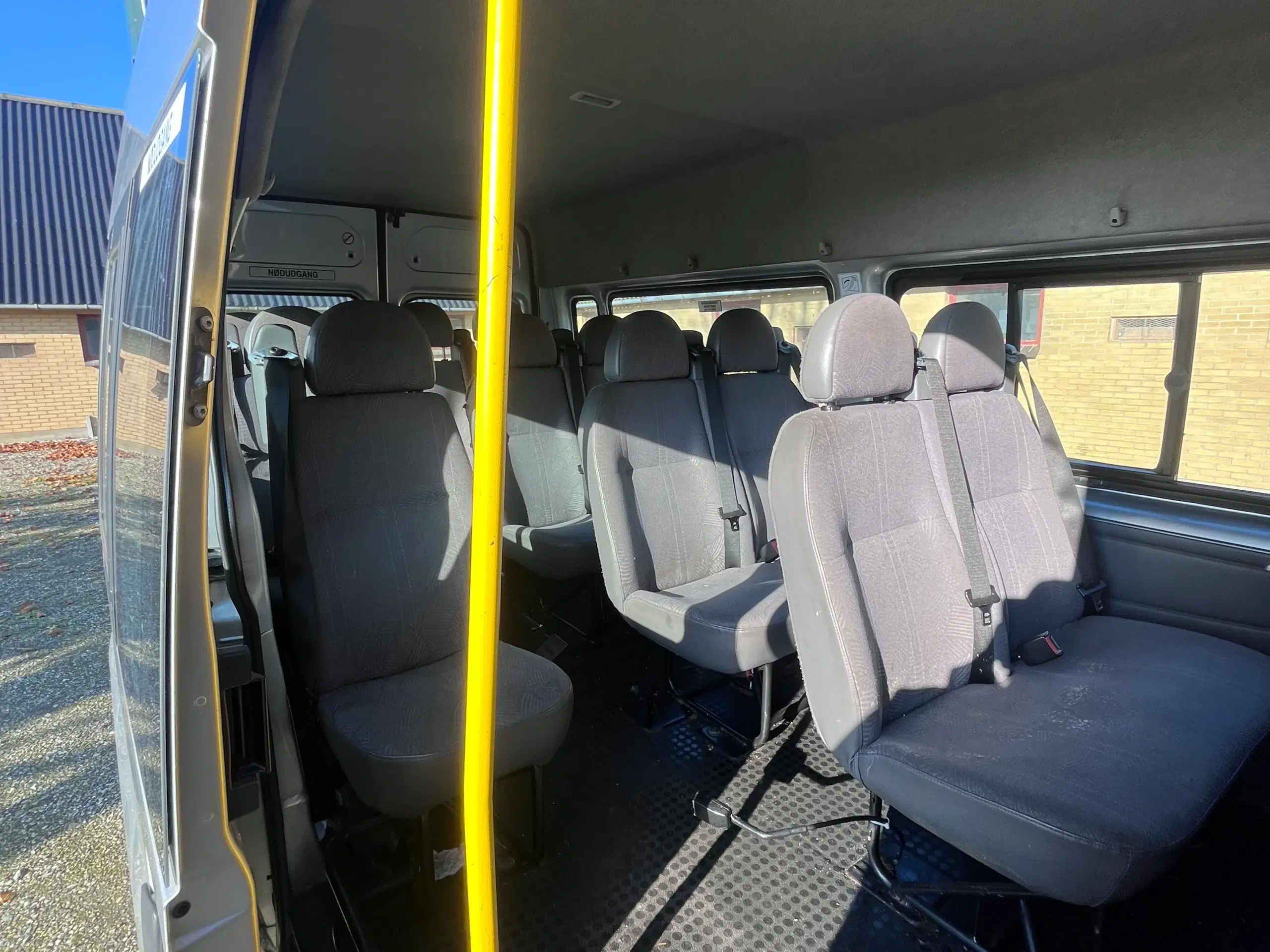 Ford transit 14 personers