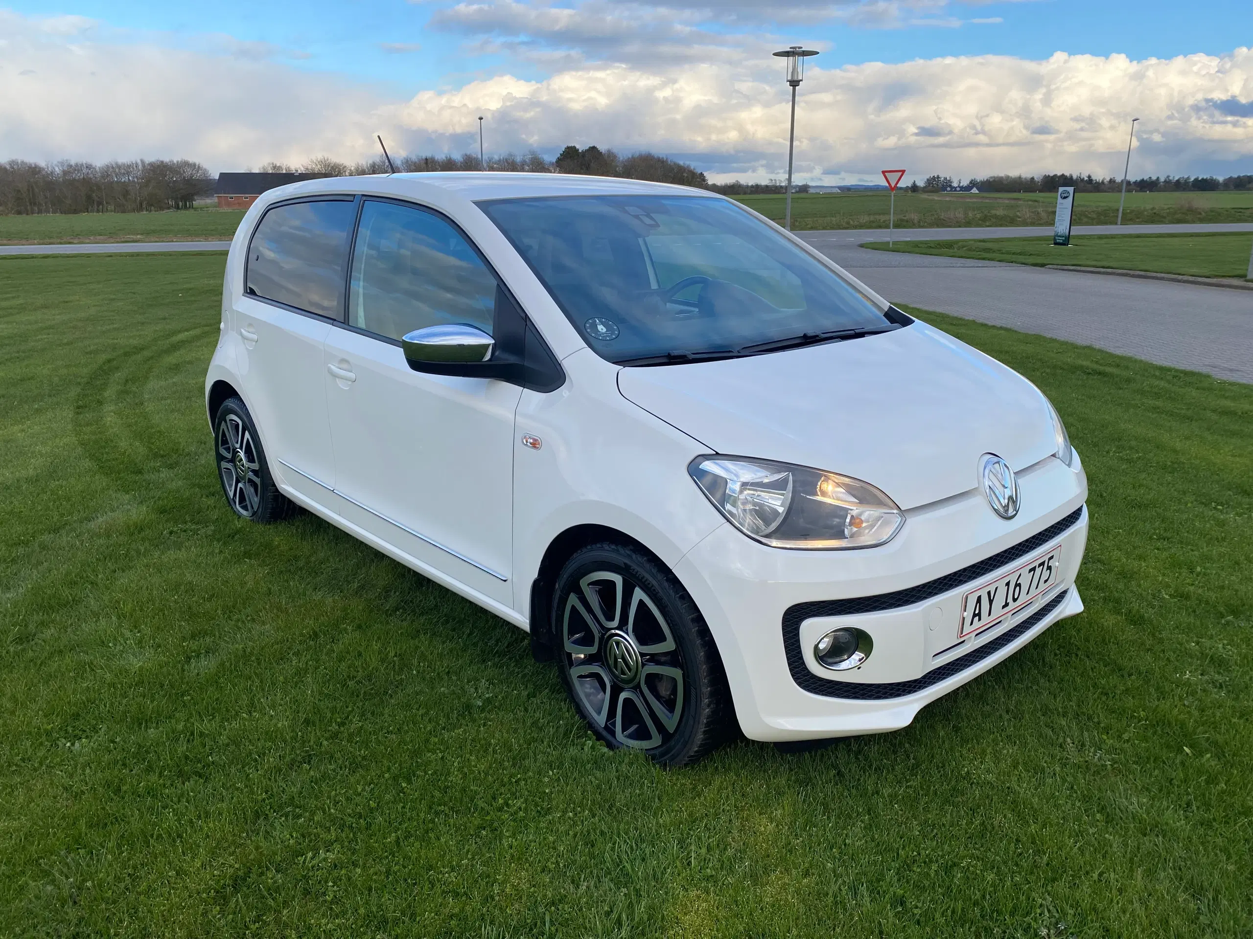 Vw up 2016 124000km