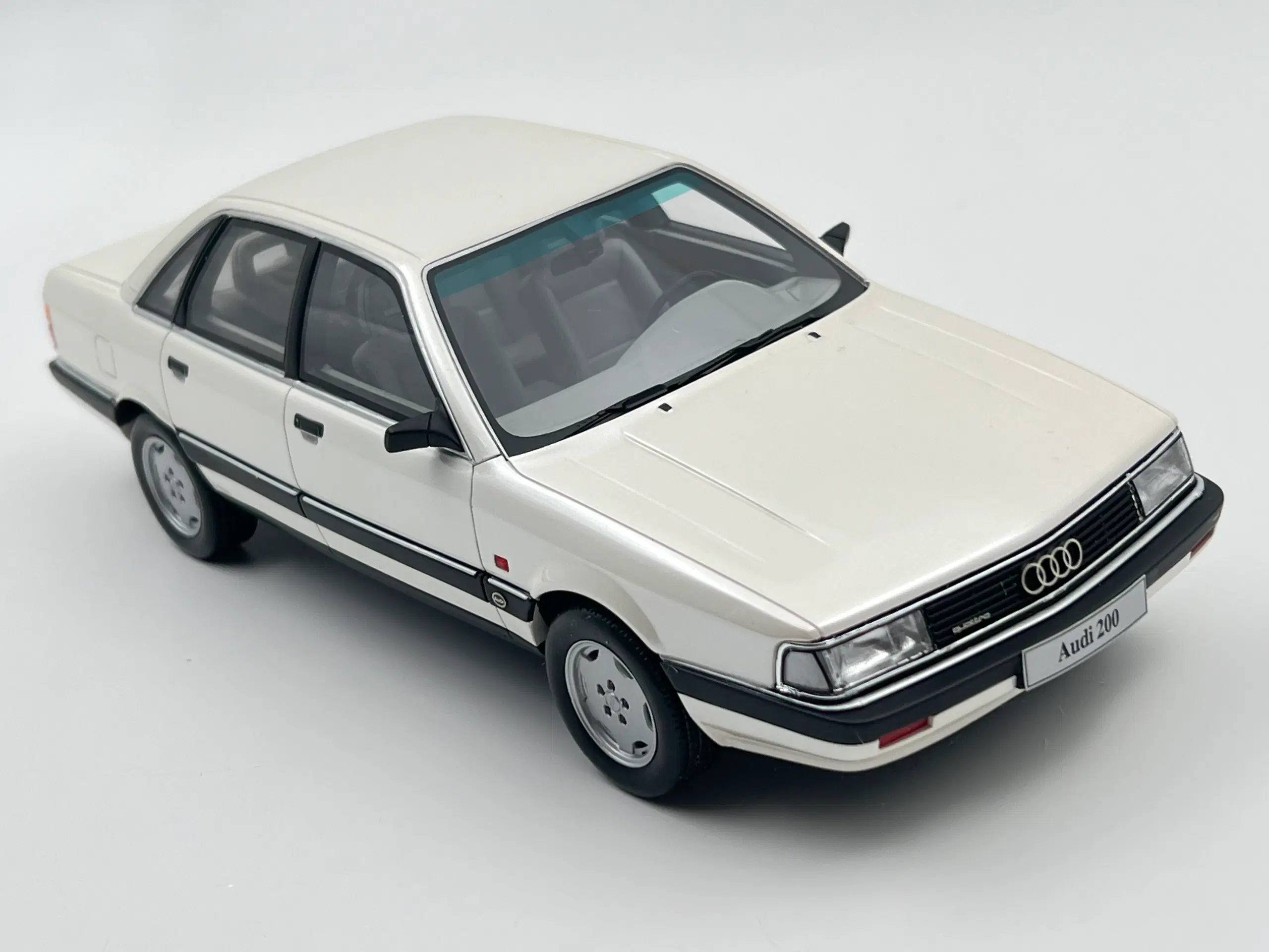 1989 Audi 200 22 20v Turbo Quattro - 1:18