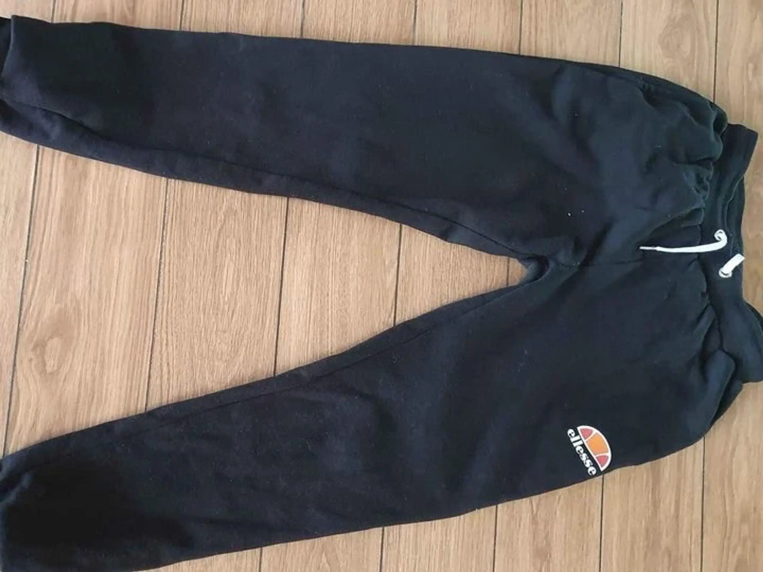 Ellesse sweatpants