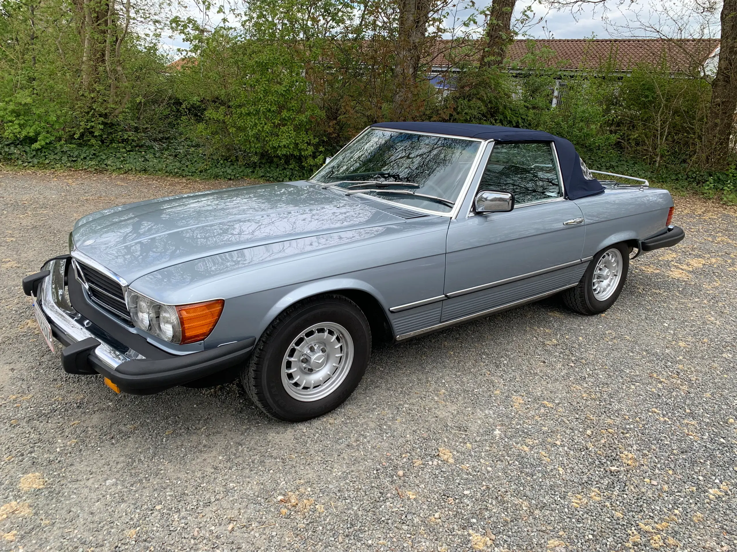 Mercedes-Benz 380 SL