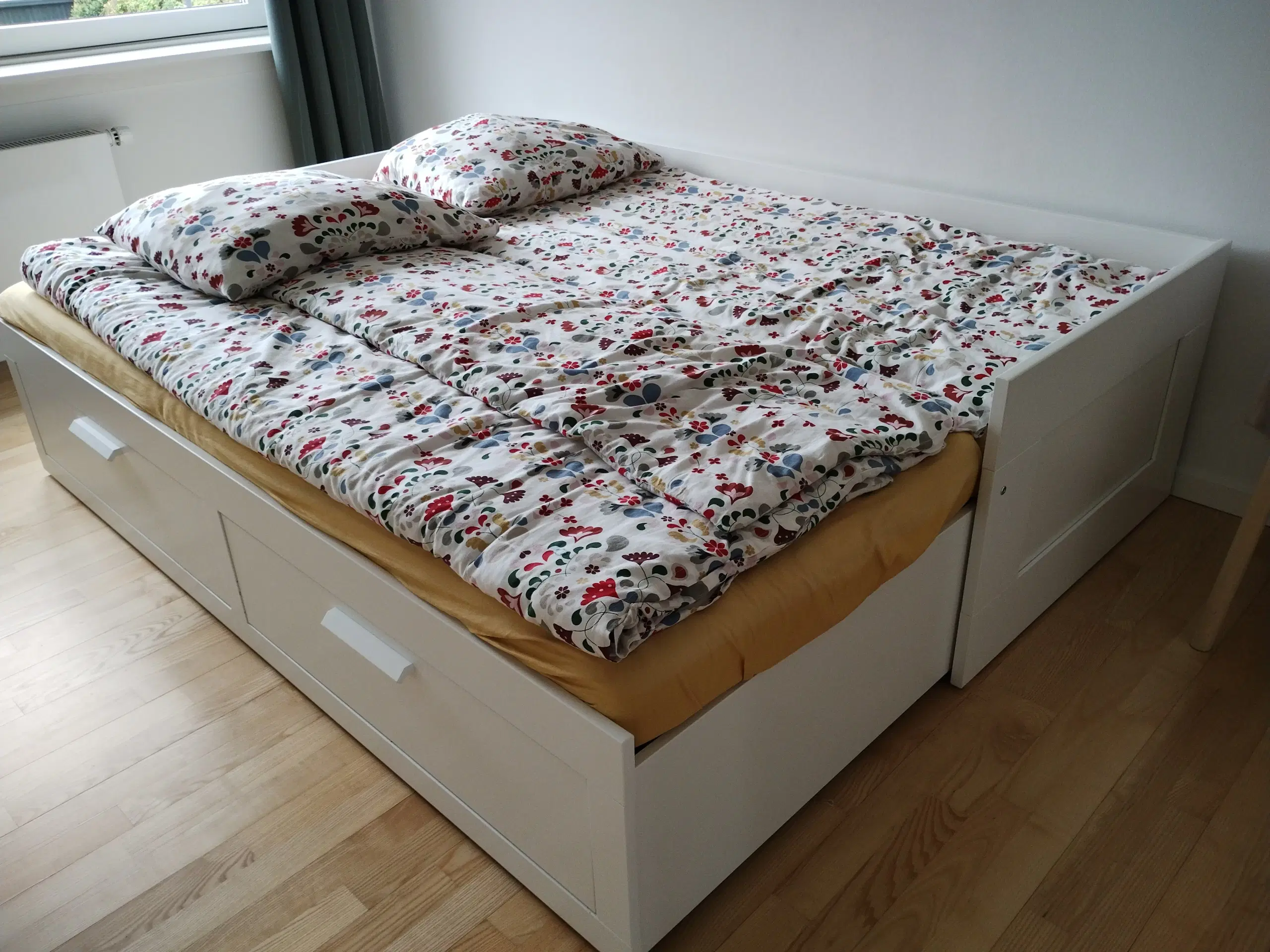 Double bed Ikea BRIMNES 80-160x200 + 2 mattresses