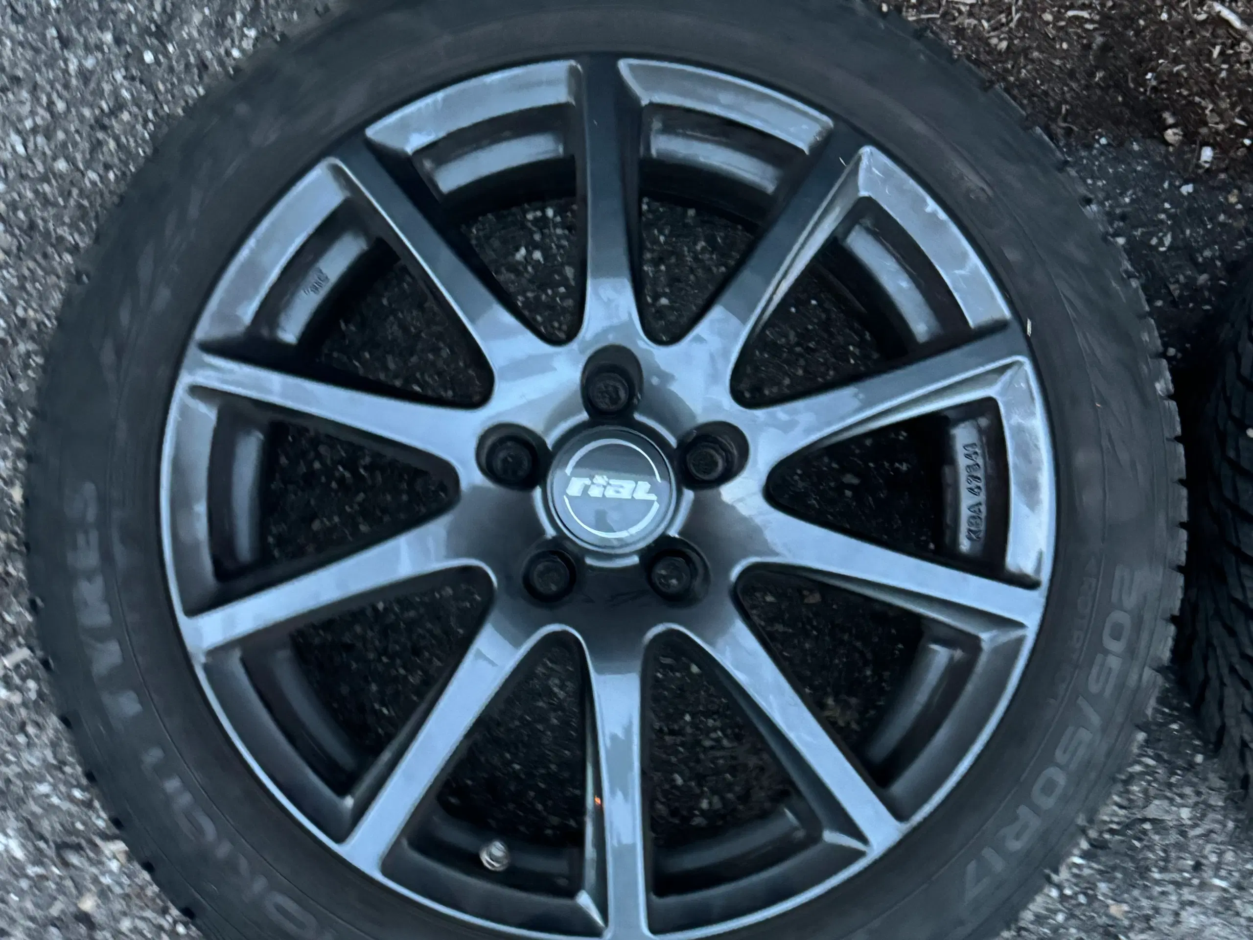 5x1143 R17 kia/huundsi/renault /mazda