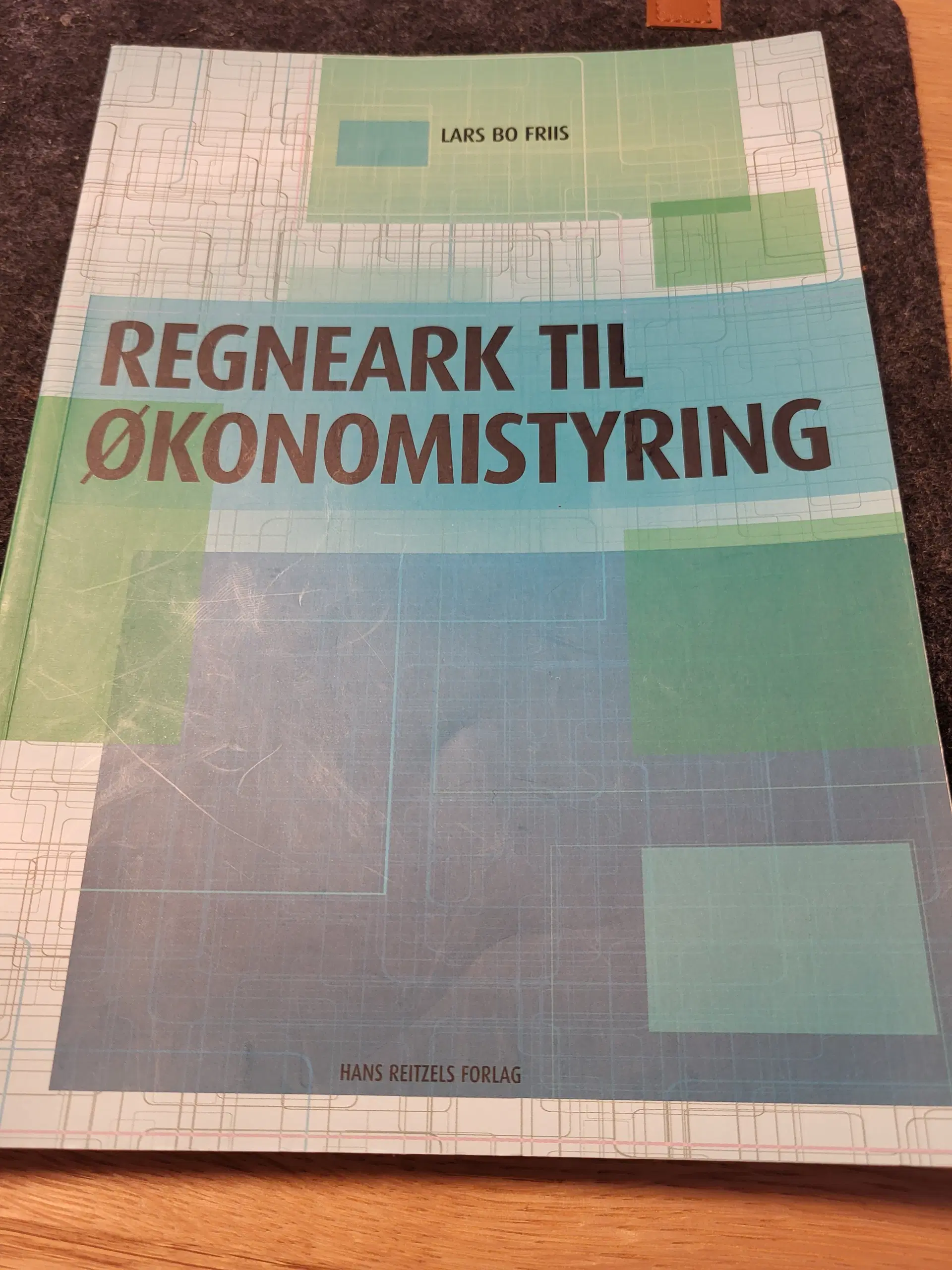 Regneark til økonomistyring