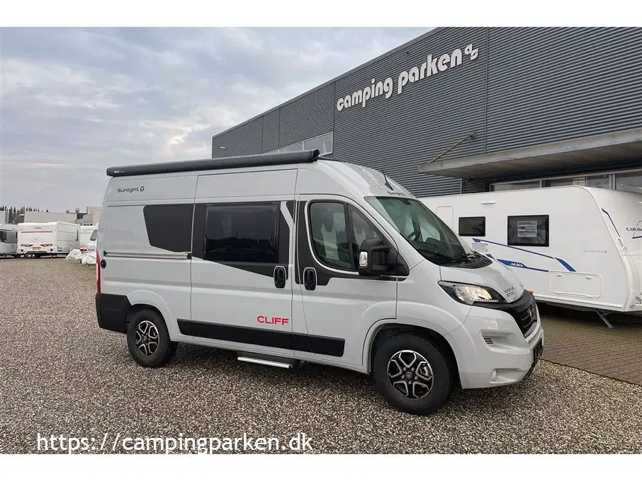 2024 - SunLight Cliff 540 Adventure Edition   Sunlights mindste camper van i Adventure Edition med automatgear!