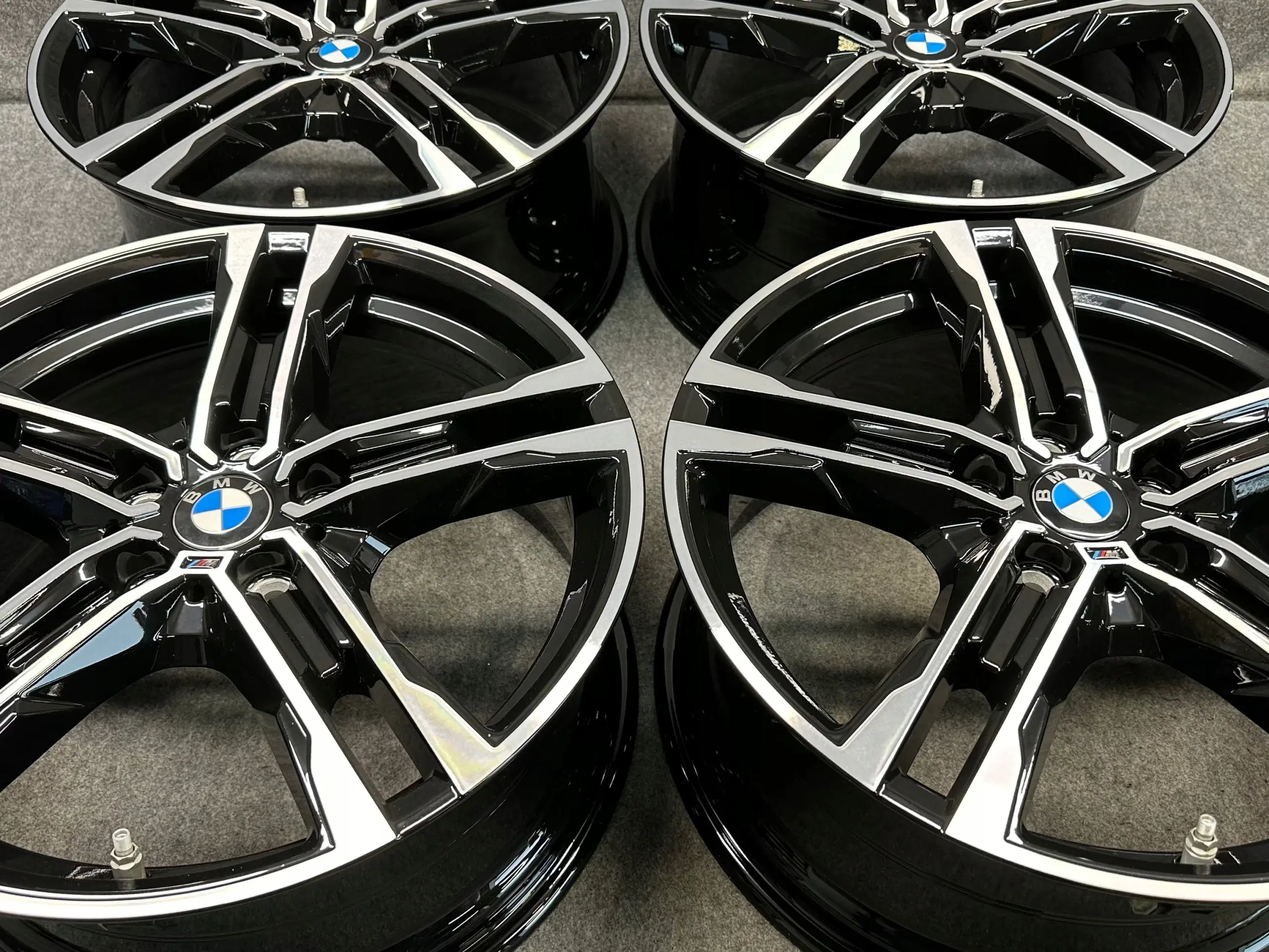 BMW 1 2 F40 F45 F46 M PAKKET 18” 556M