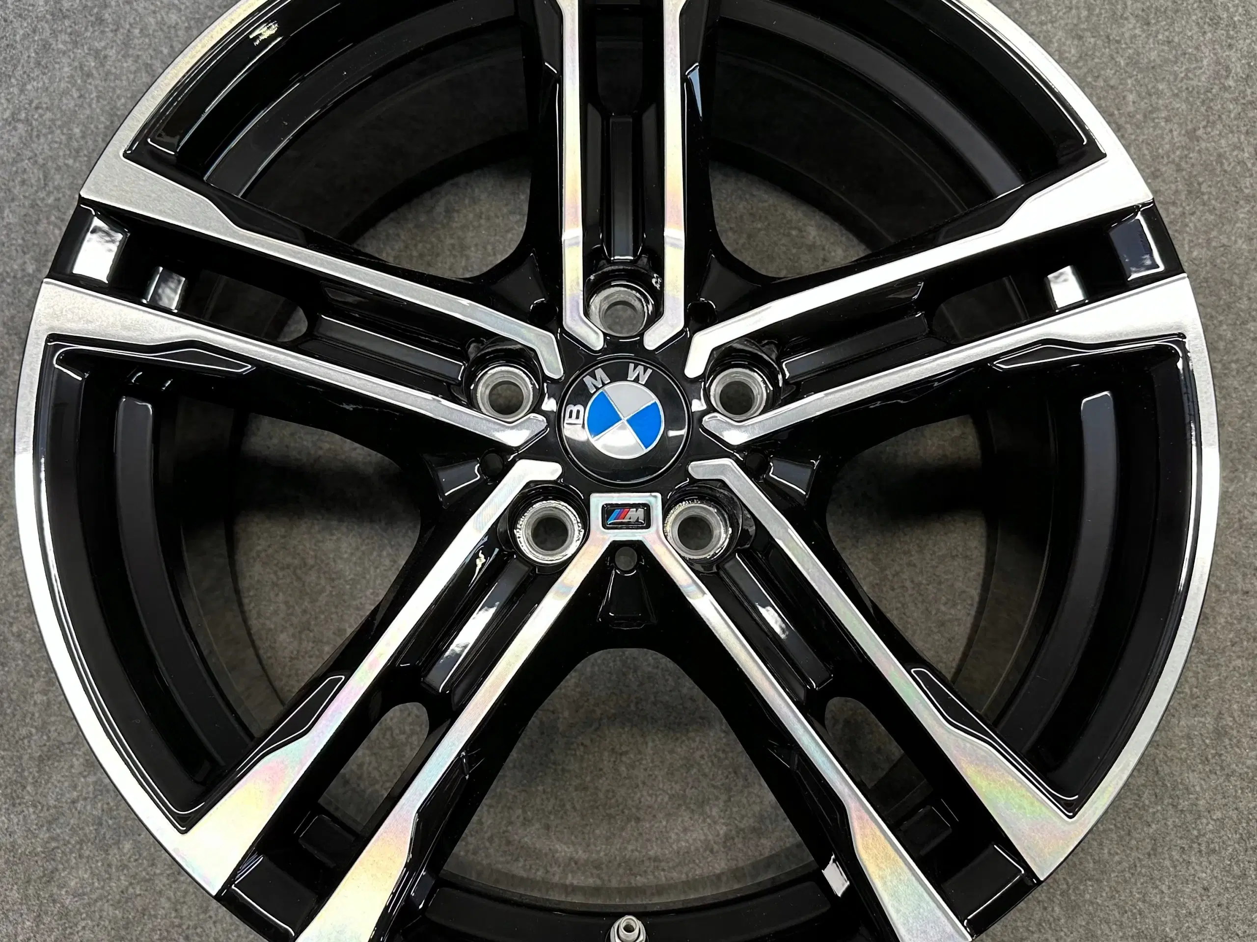 BMW 1 2 F40 F45 F46 M PAKKET 18” 556M