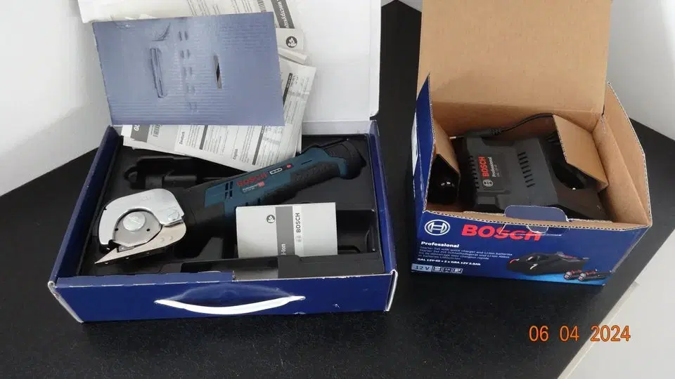 Bosch Professional Batteridrevet universalskære