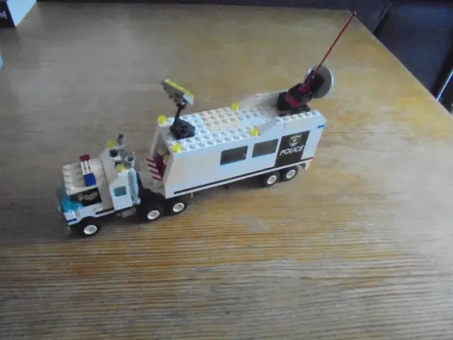 LEGO 6348 – Surveillance Squad