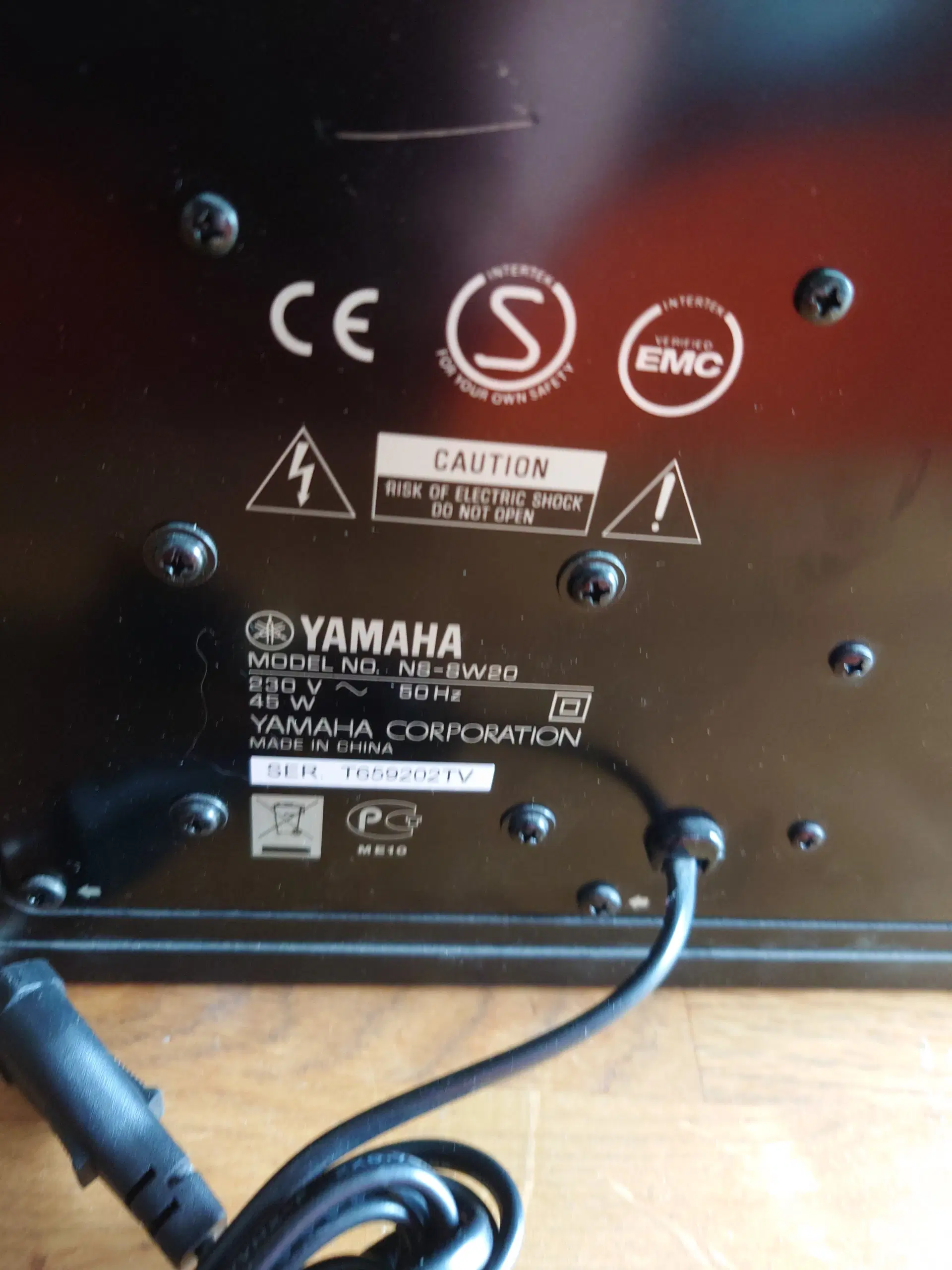 Yamaha 71 +2(BW 303) sourround med 9*højttalere