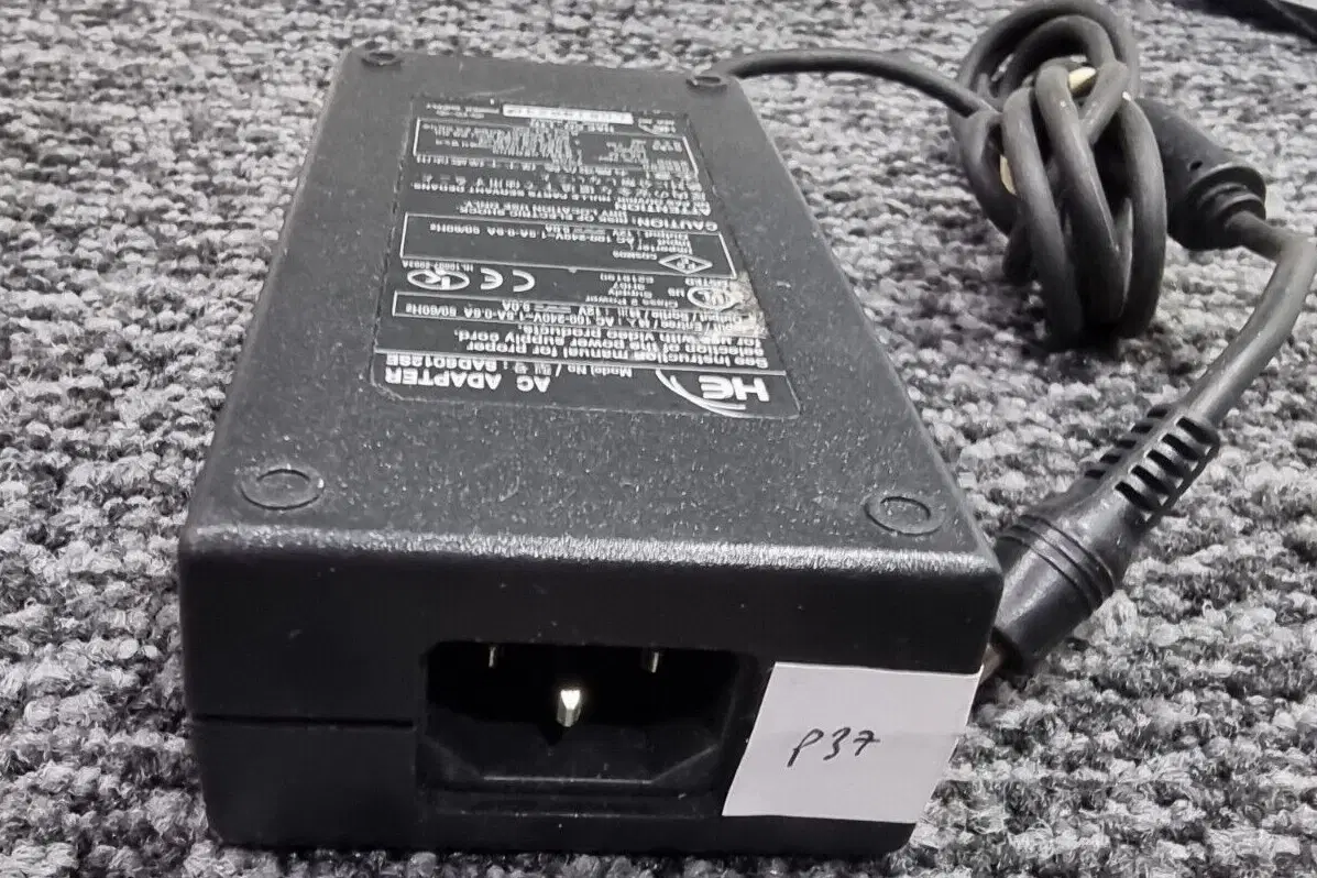 HE SAD6012SE 12V 50A strømforsyning AC/DC adapter