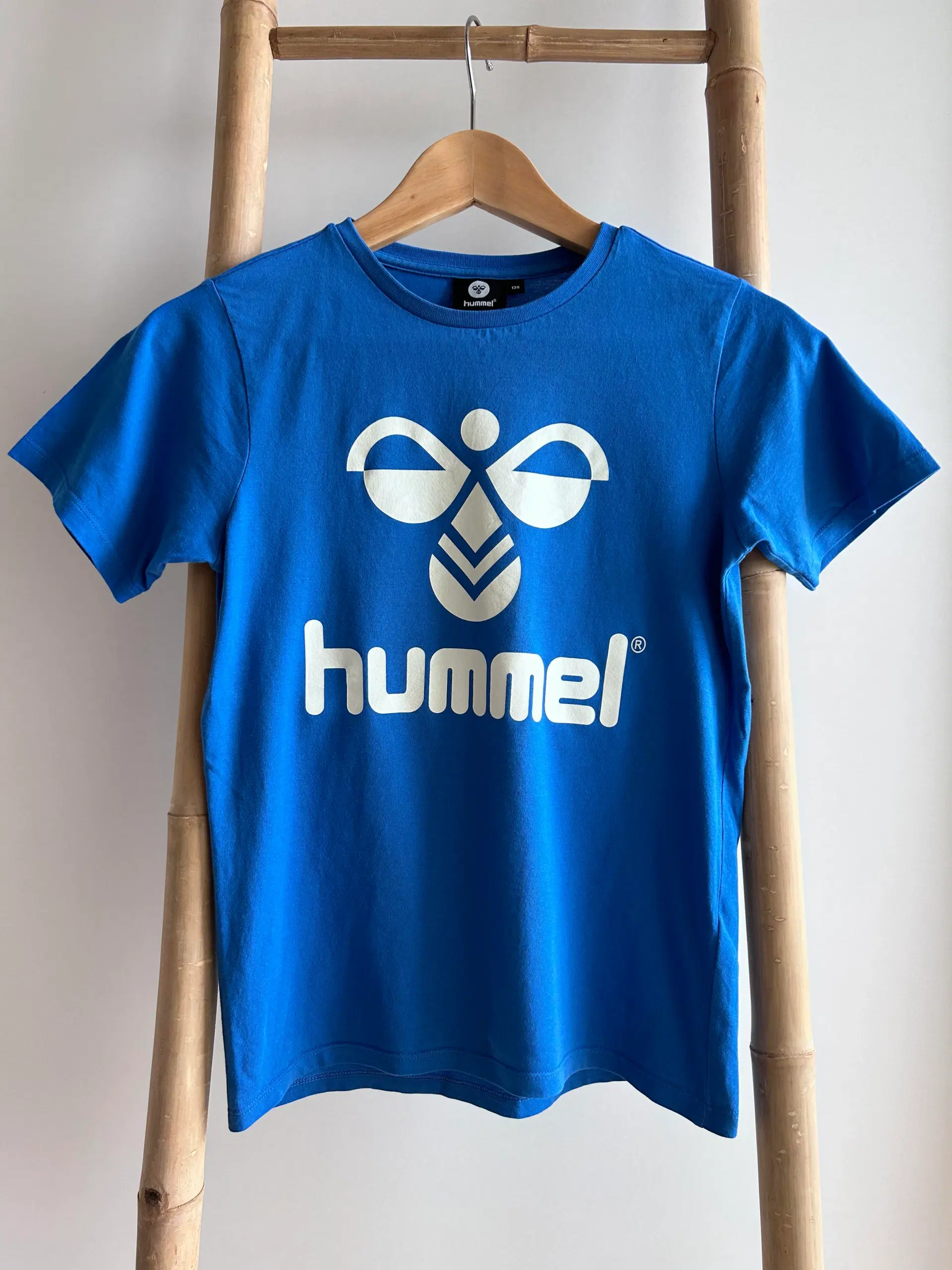 Hummel Tres T-shirt S/S str 128 - NY!