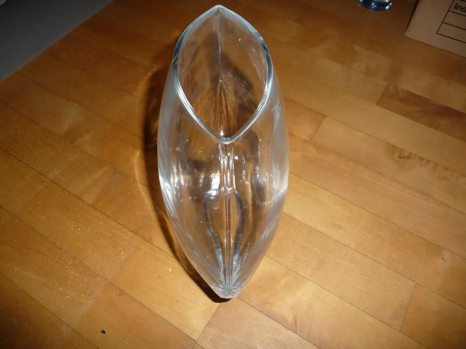 oval glas vase den er 23 cm høj 25 cm