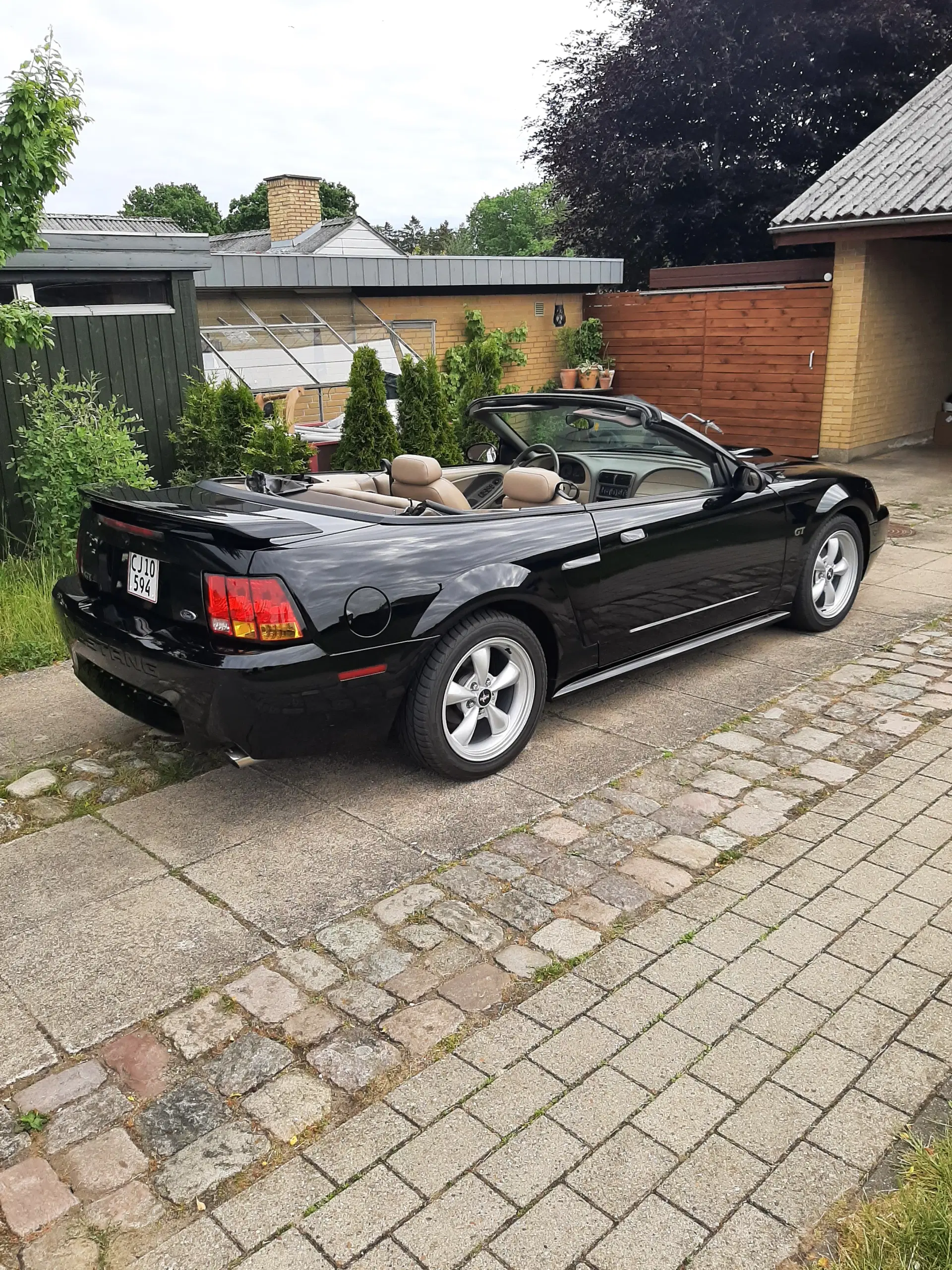 Ford mustang cabriolet