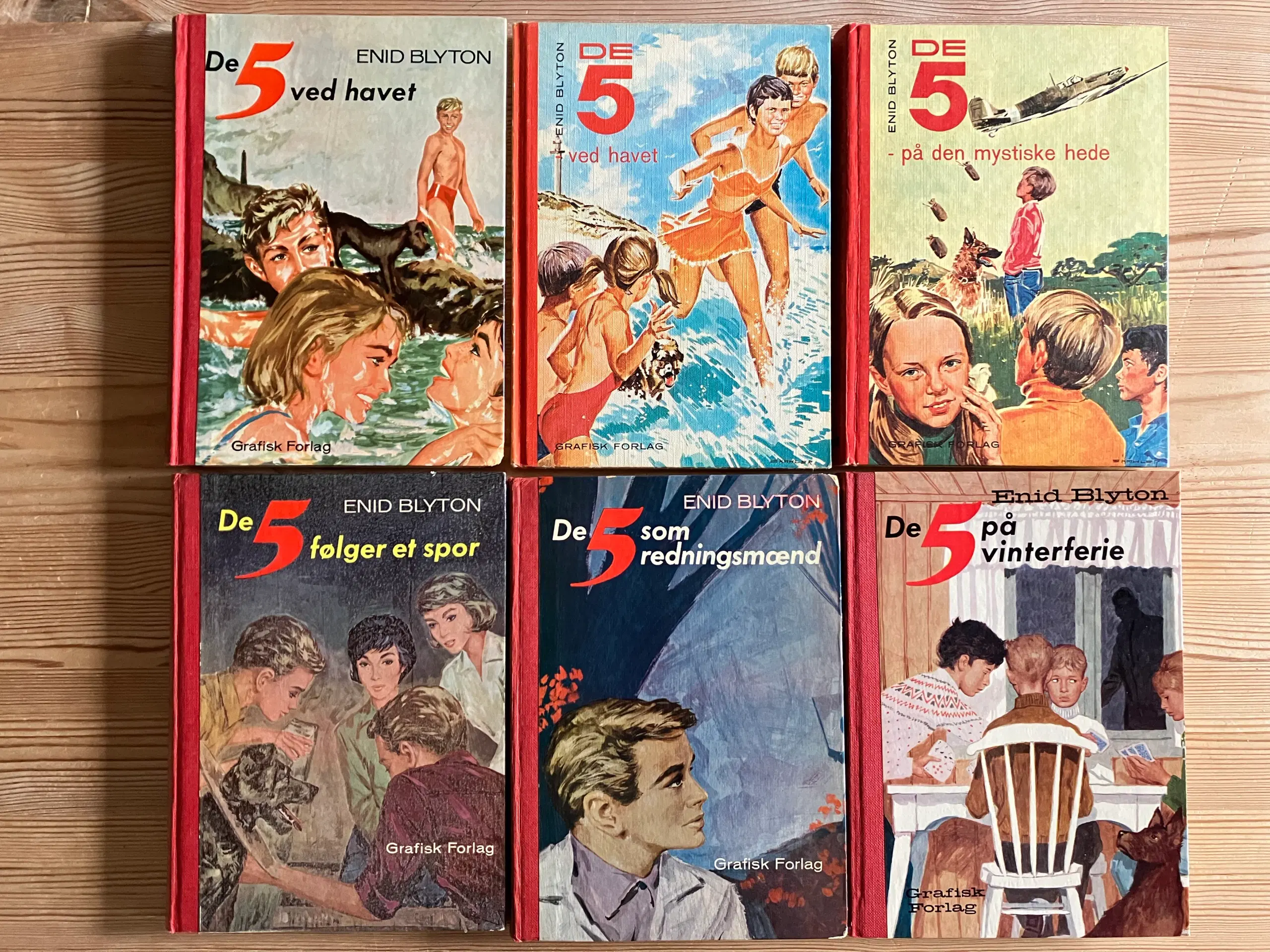 NEDSAT: 26 gamle bøger af Enid Blyton Grafisk