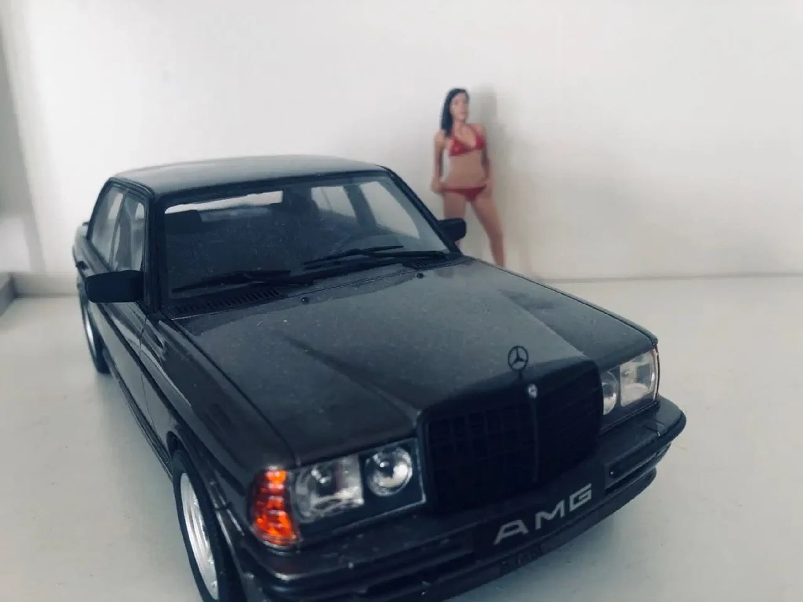 Mercedes 280E w123