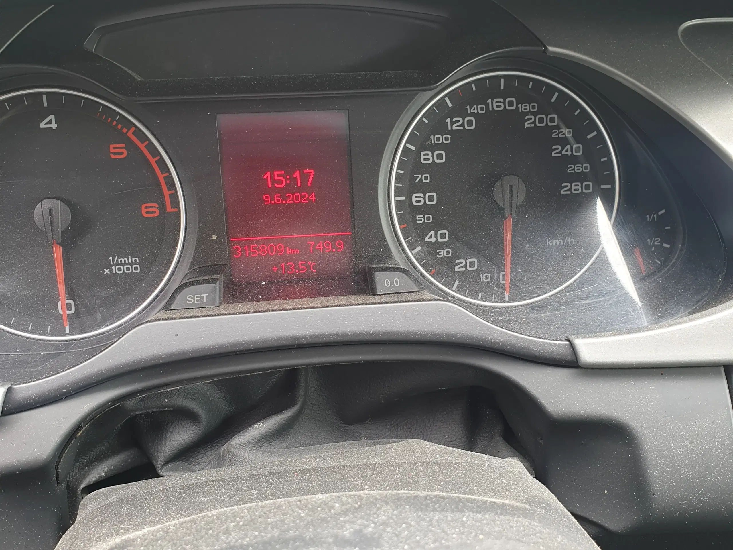 Audi A4 20 TDI 143