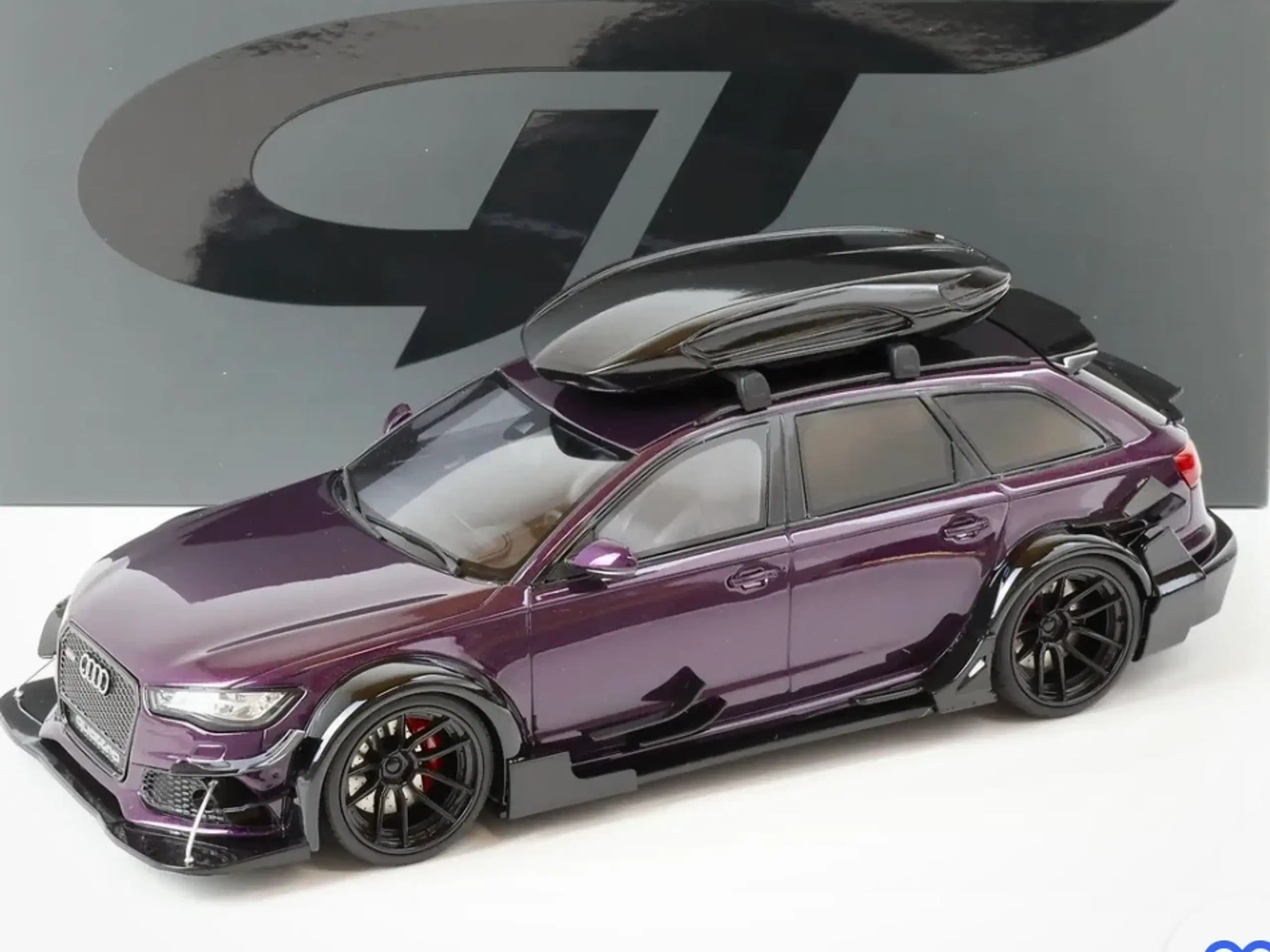 1:18 Audi RS6 ABT Avant C7 med tagboks