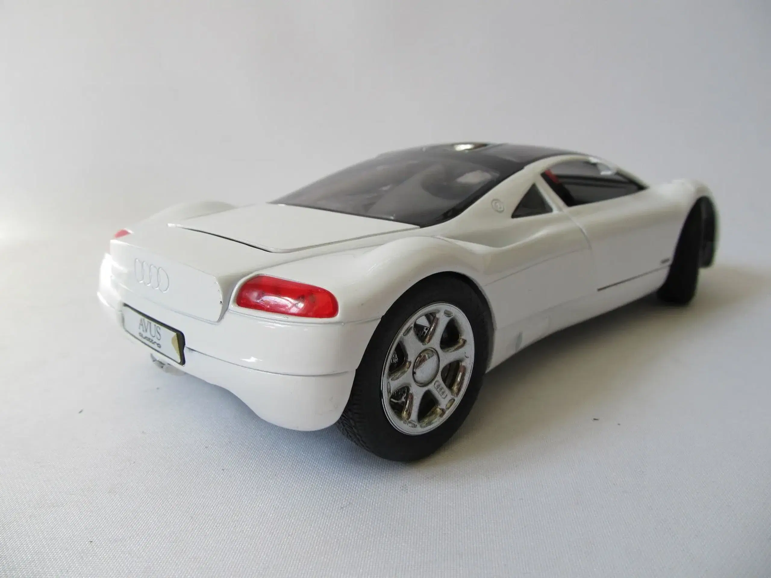 1991 Audi Avus quattro 60 W12 1:18