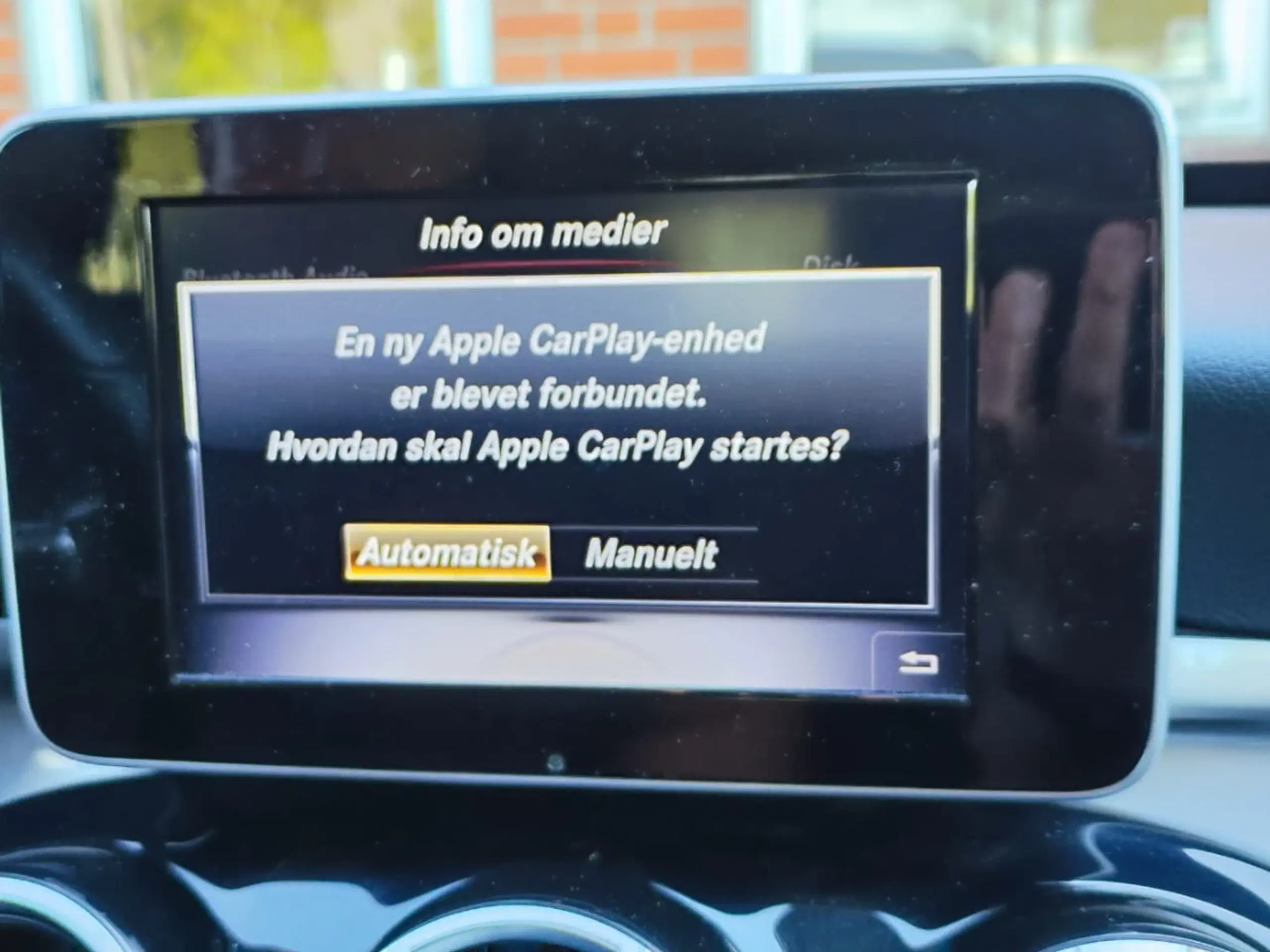 Mercedes aktivering af Carplay / Android Auto