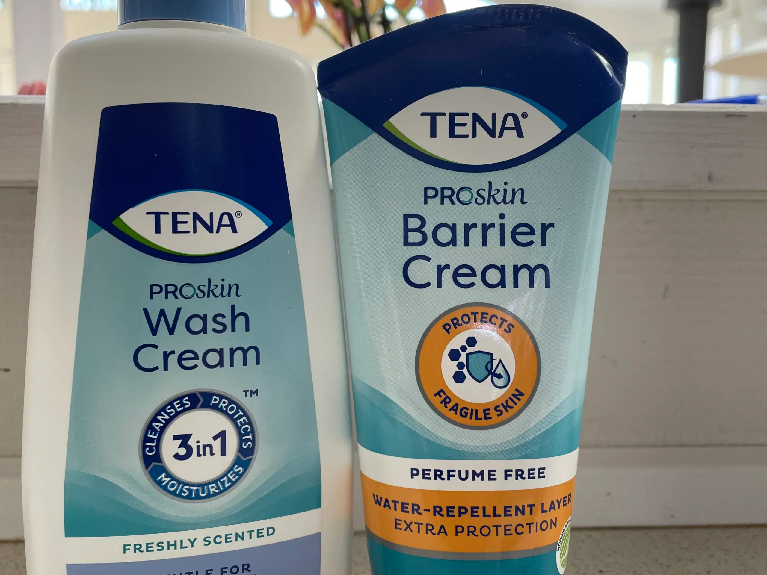 Plejeprodukter Tena washcreme+barrierecreme