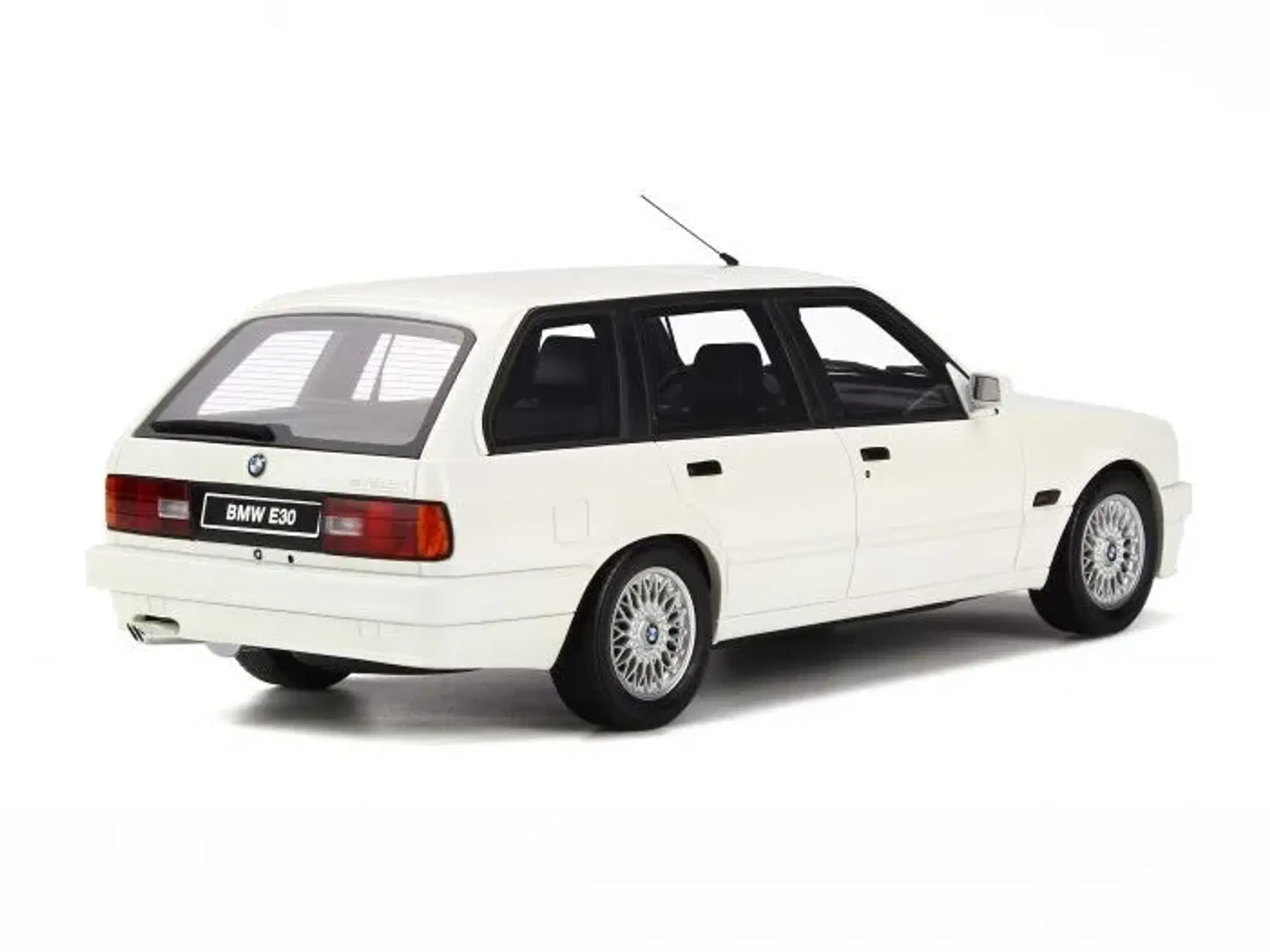 1991 BMW 325i E30 Touring M Pack 1:18