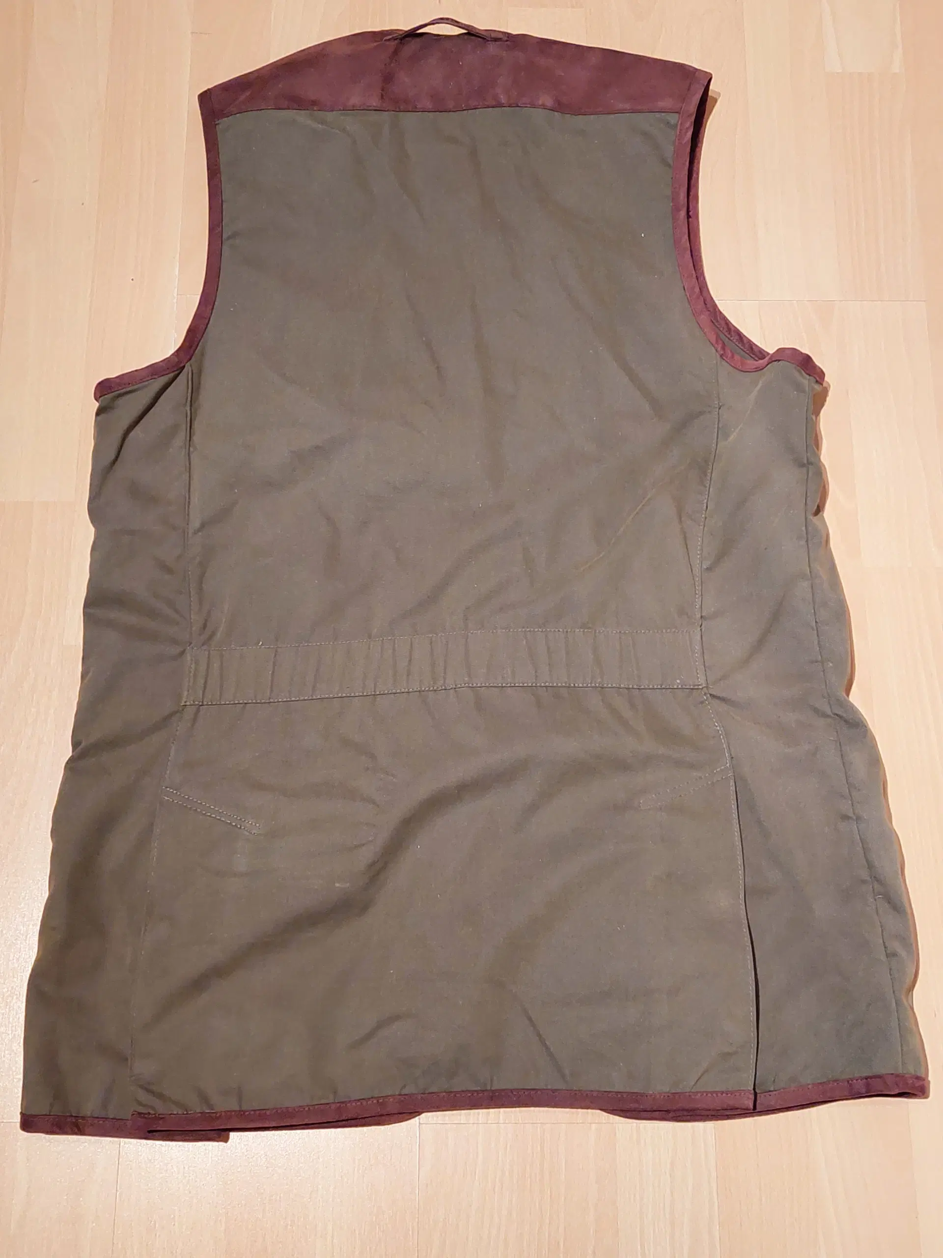 MUSTO jagtvest med suede