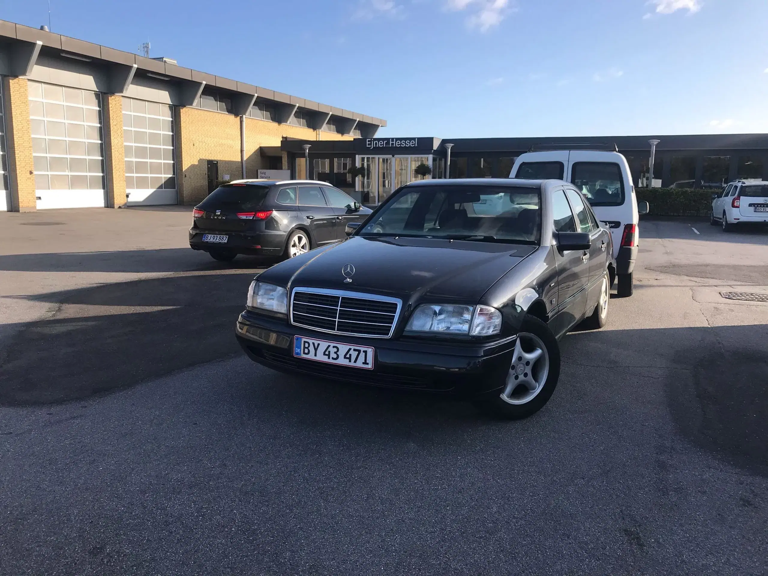 Fantastisk Mercedes C280 Sport sælges!