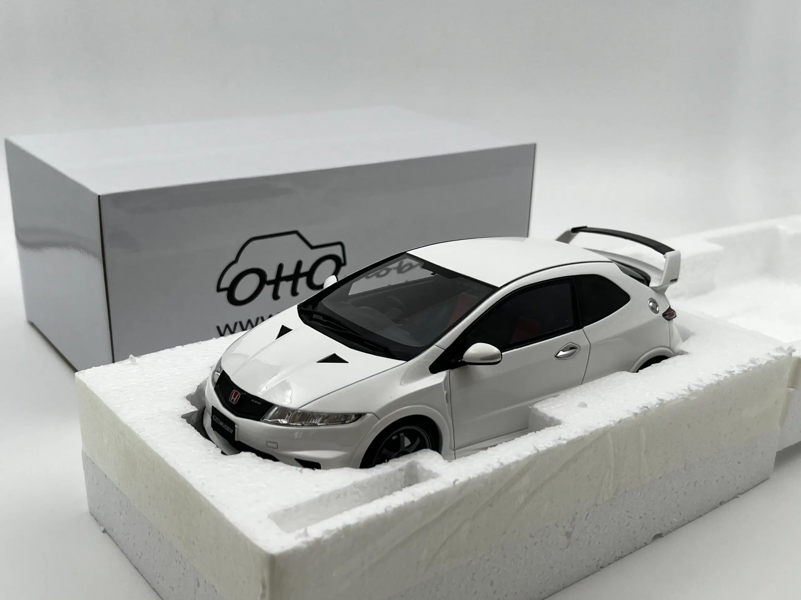 2010 Honda Civic Type R Mugen FN2 1:18