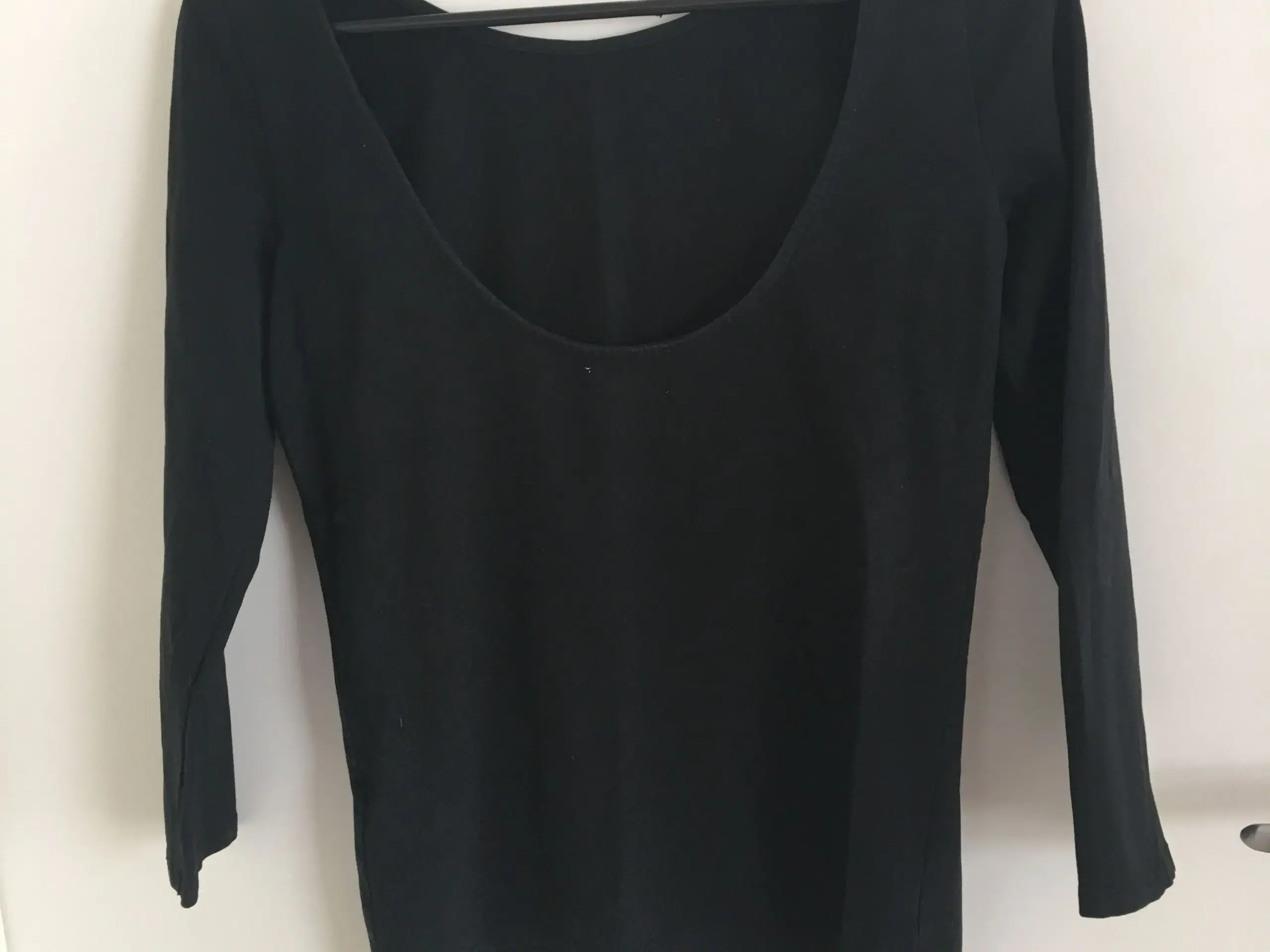 Zara bluse str M med bar ryg