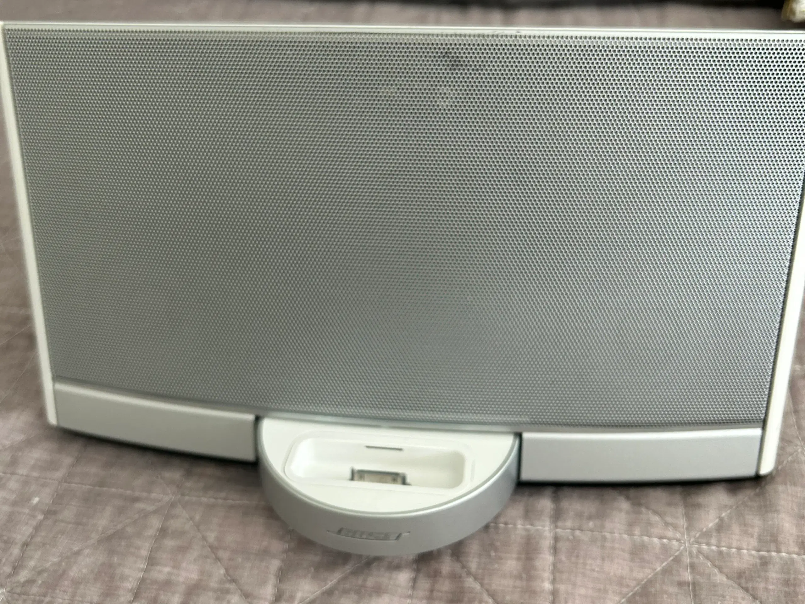 Bose Sounddock portable