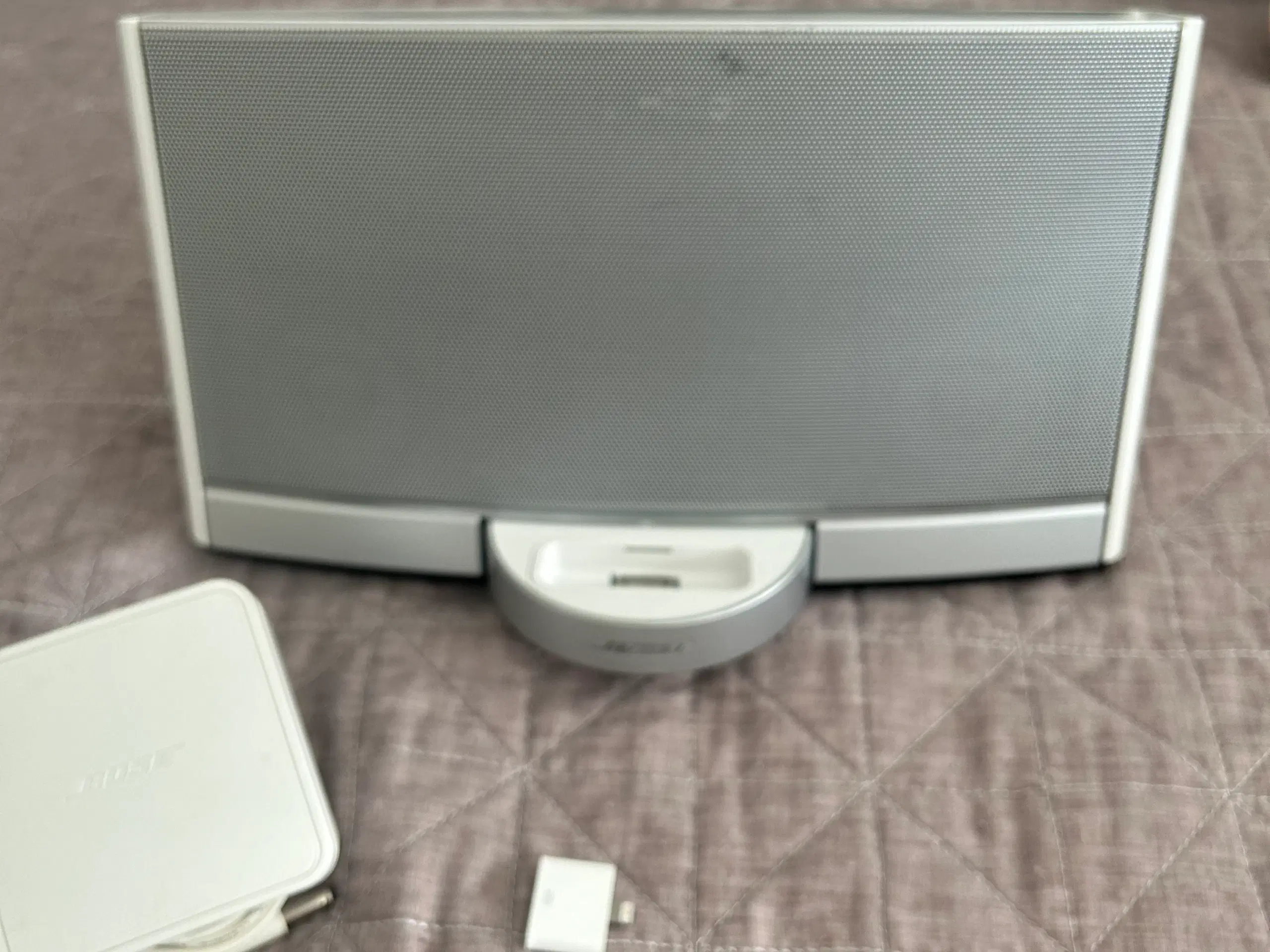 Bose Sounddock portable