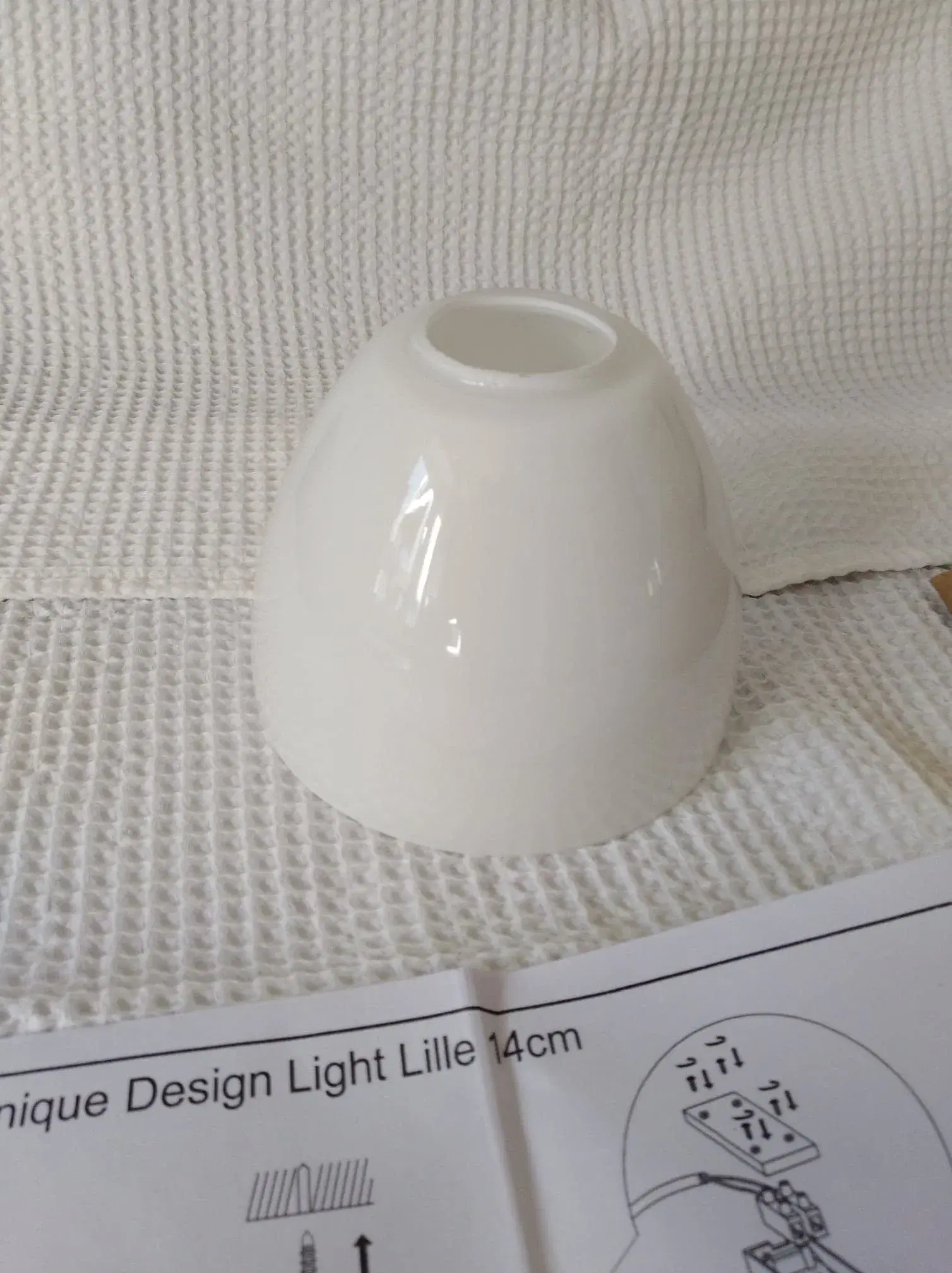 Halo design lampe i opalglas