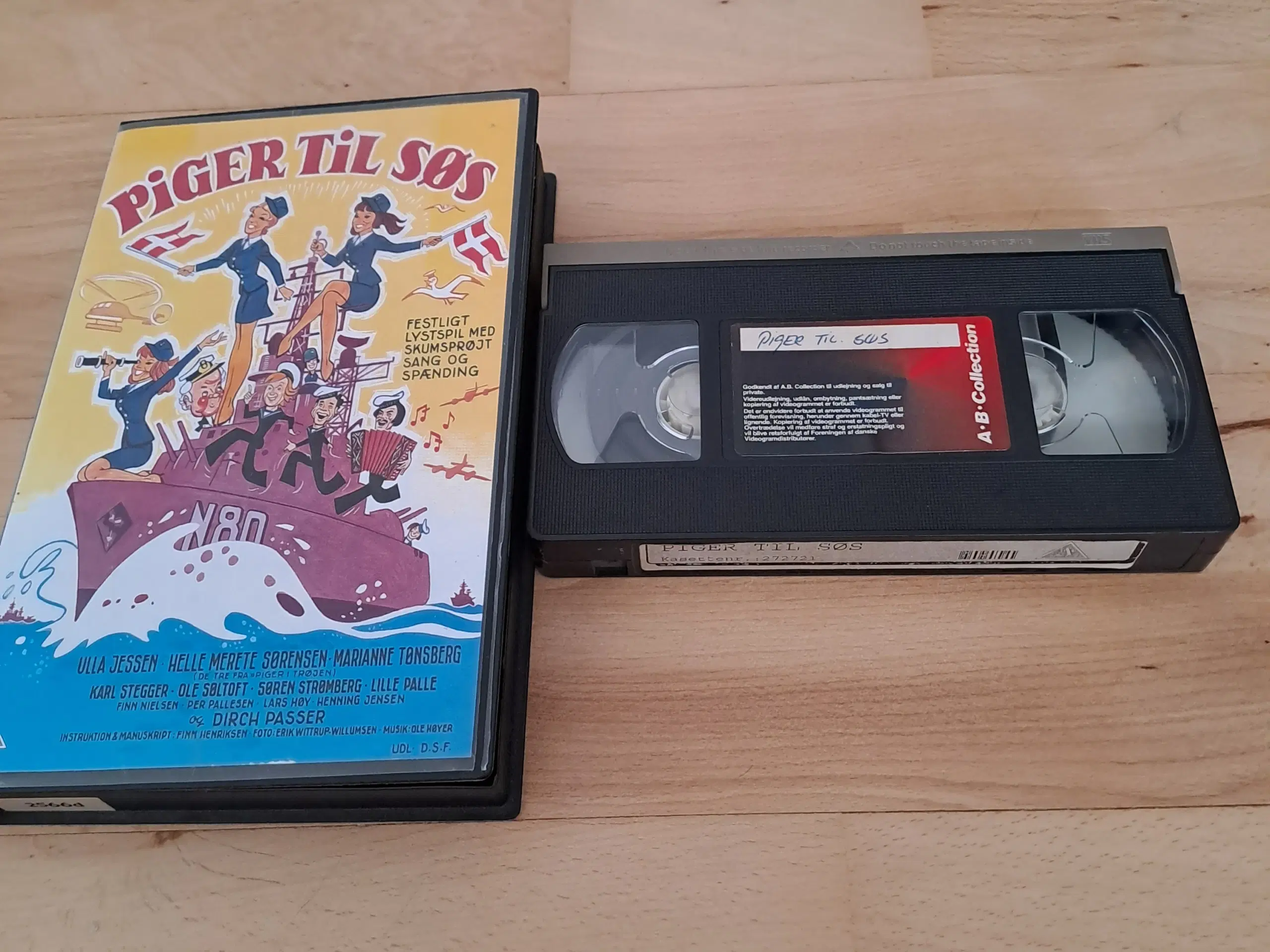 Piger til Søs VHS big Box