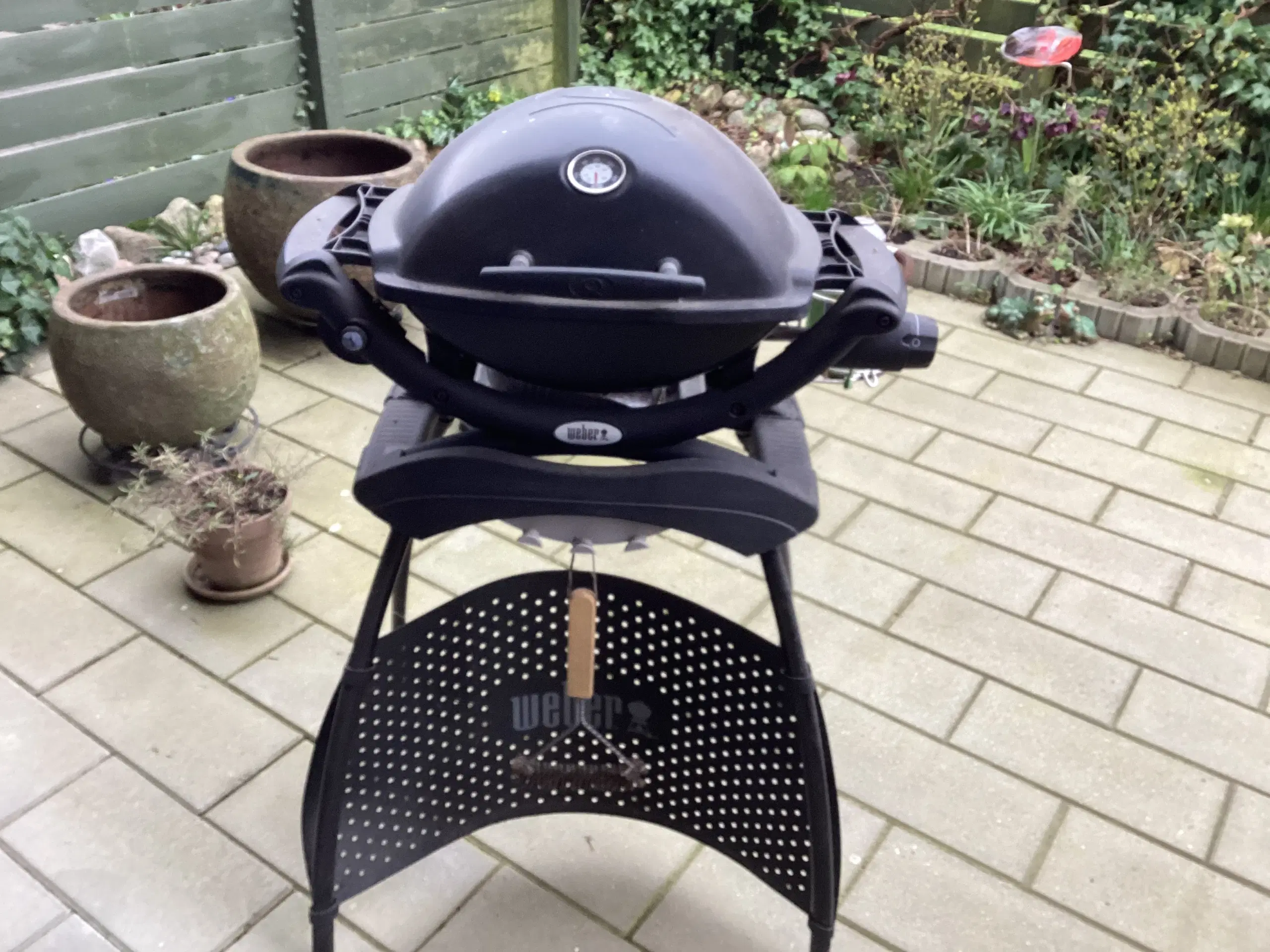 Weber gasgrill med stand