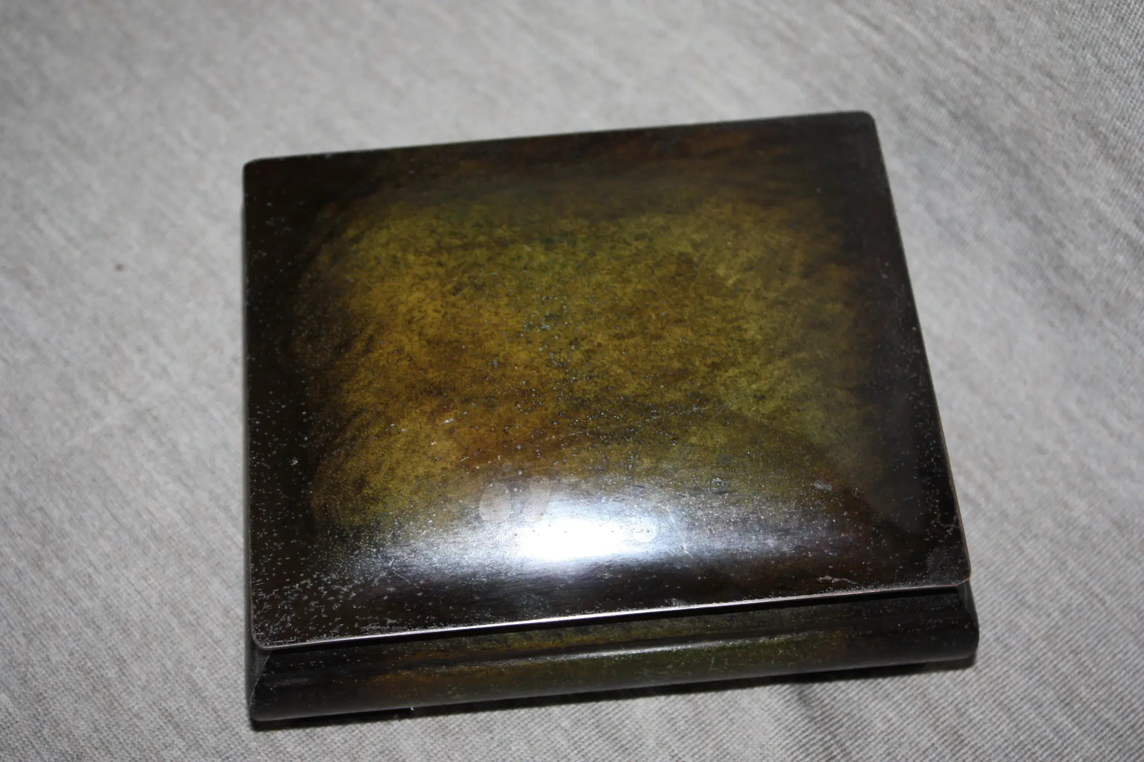 Bronze skrin 15 cm x 13 cm