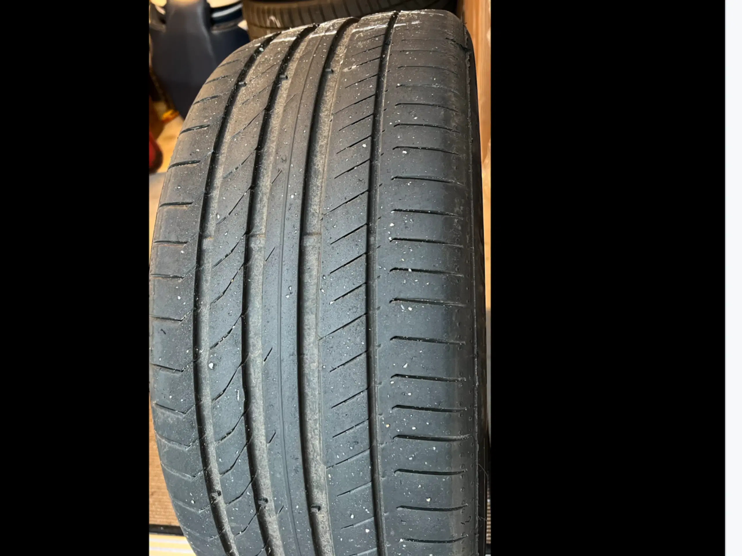 SommerdækContinental 255 / 40 / R21 90% mønster