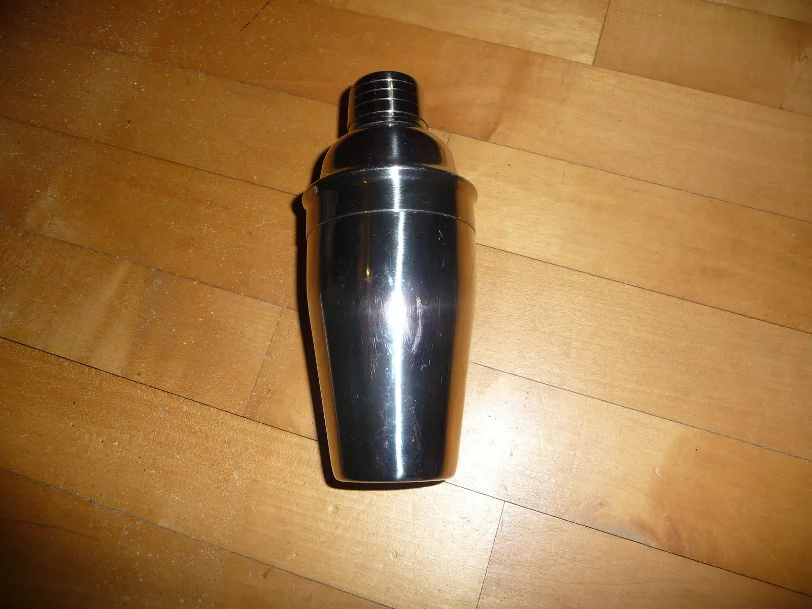 Cocktail shaker