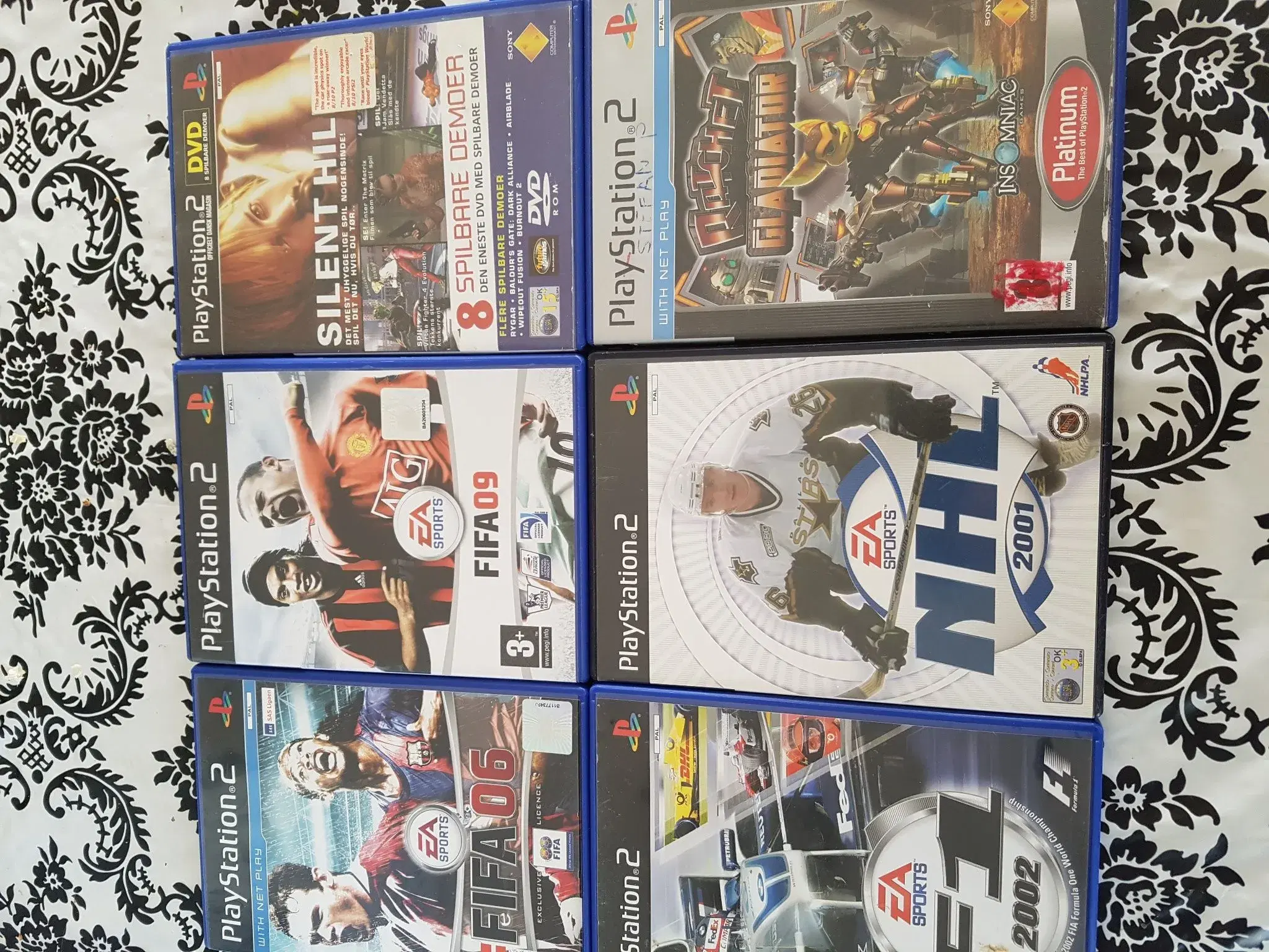 6 seje ps2 spil fra 25-50kr pr stk