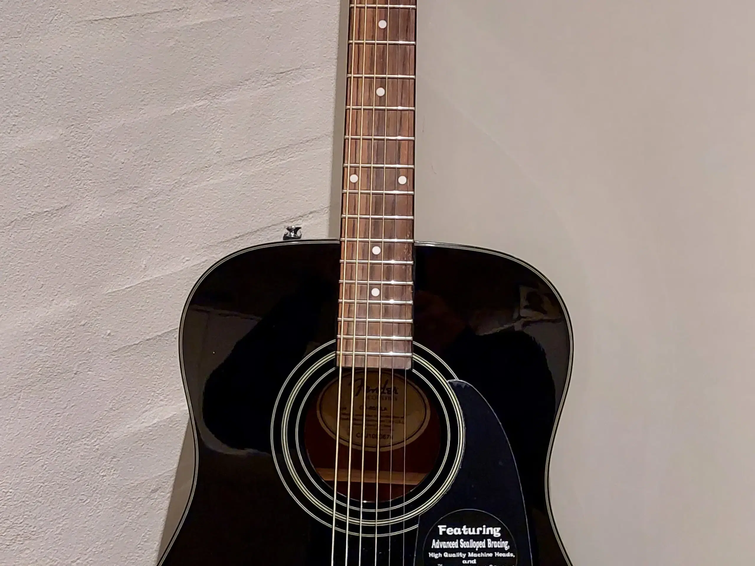 Fender CD 60 guitar