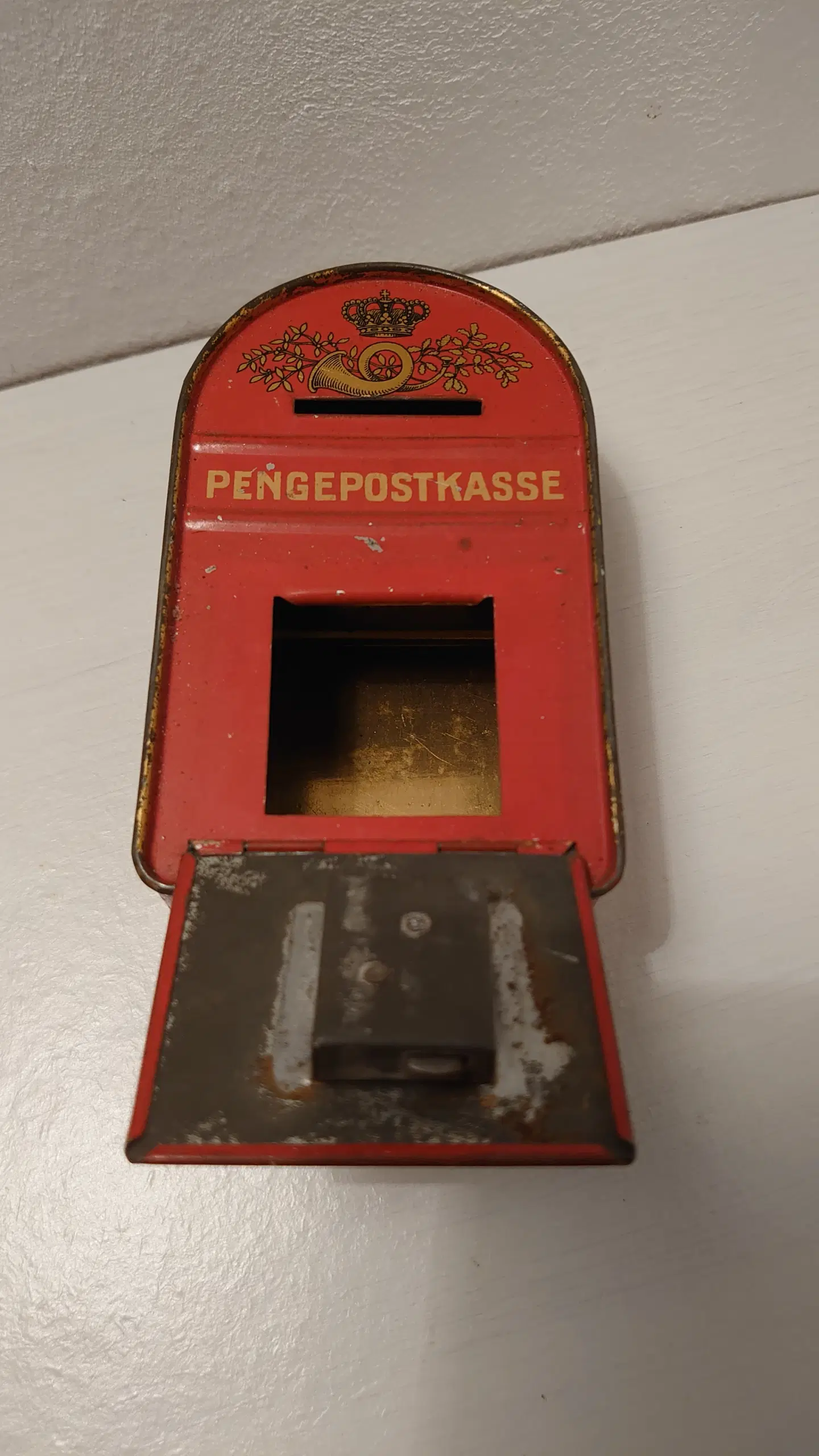 Bliksparebøsse/pengepostkasse ca 1930 m nøgle