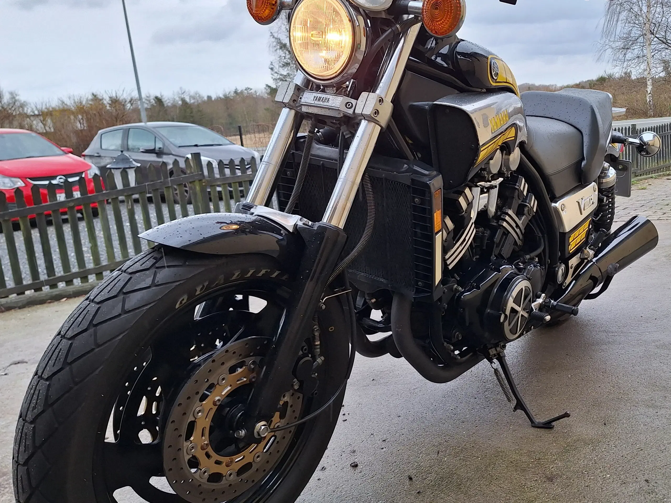 Yamaha V-MAX