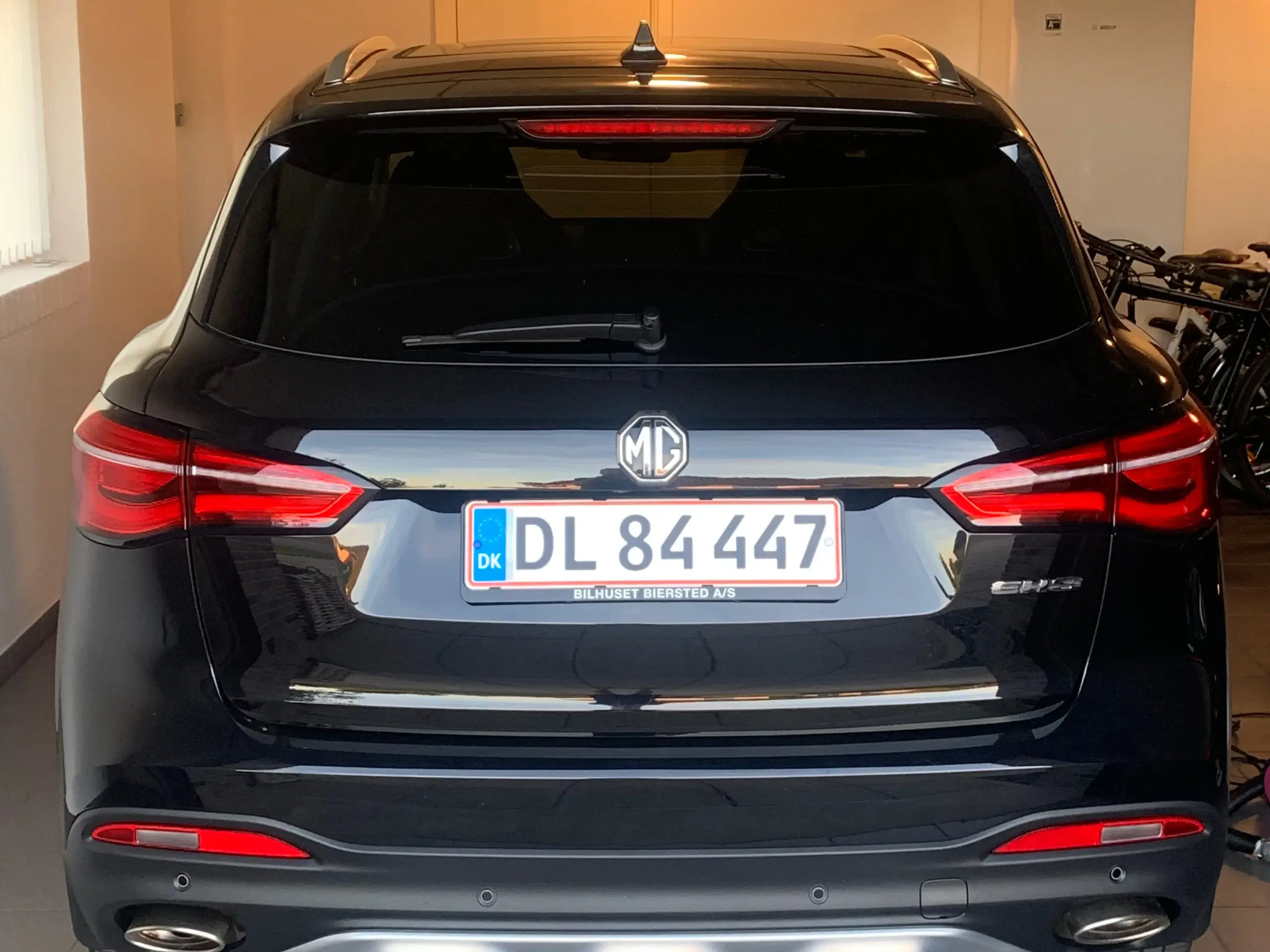 Flot MG PHEV LUXURY EHS sælges!