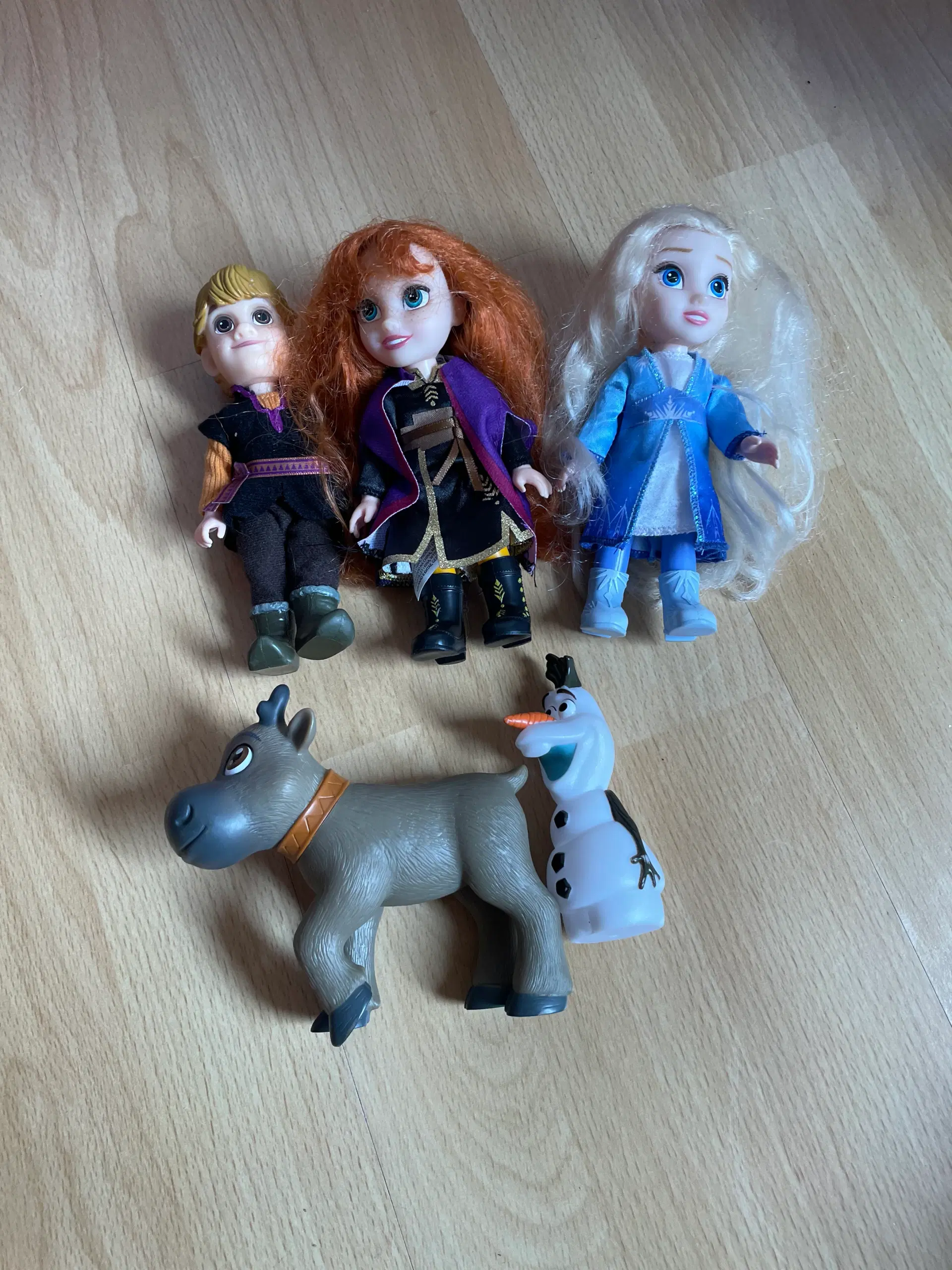 Legetøj (prinsesse frozen enchantimals osv)