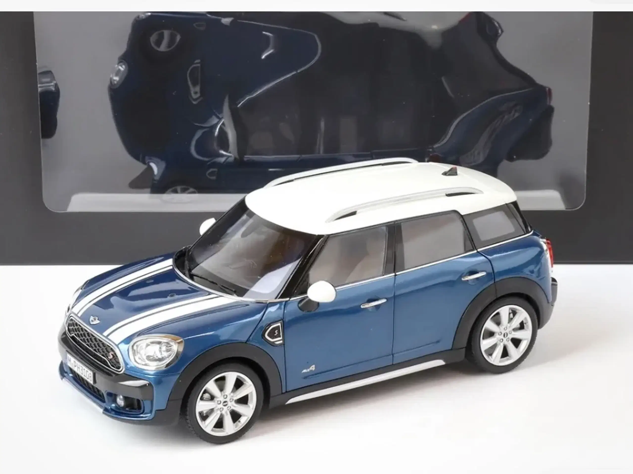 1:18 Mini Cooper Clubmann S F60