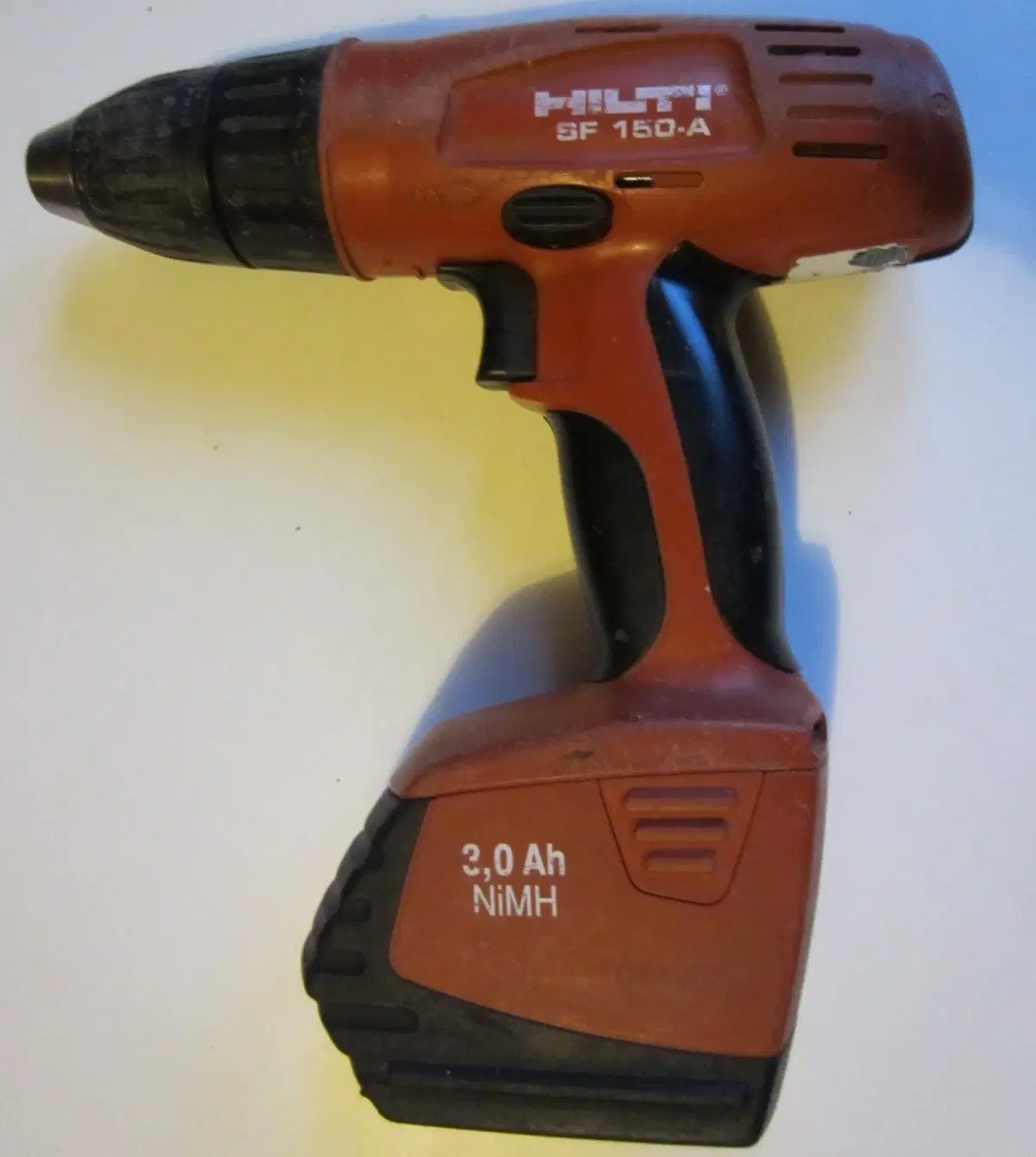 HILTI SF 150-A bore- og skruemaskine med batteri